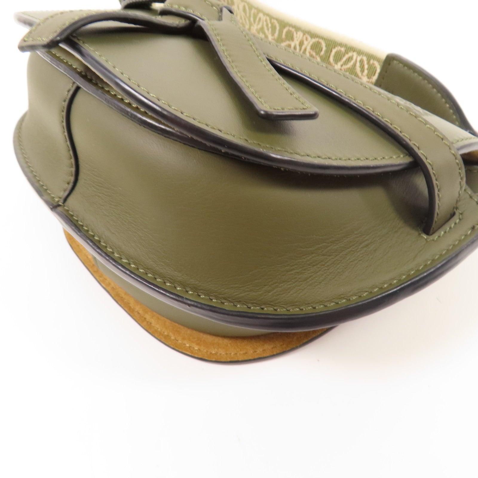 LOEWE 牛皮皮革Mini Gate金扣肩背袋