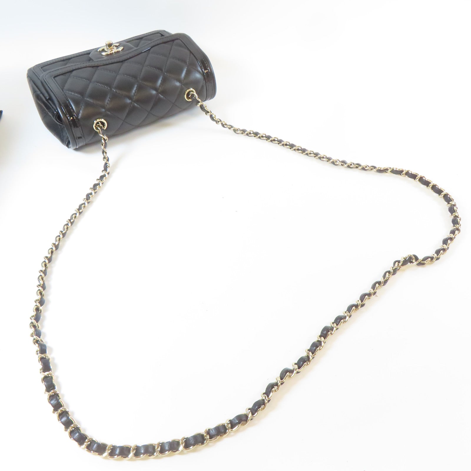 CHANEL 菱格羊皮皮革Chain Shoulder銀扣鏈帶肩背袋黑色
