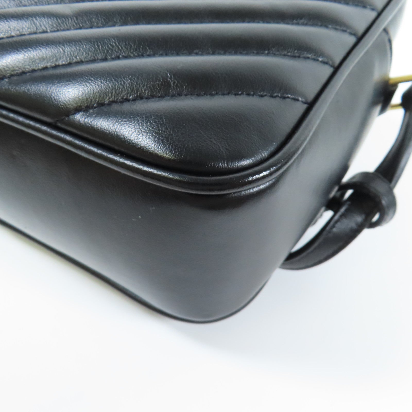 SAINT LAURENT 牛皮皮革Lou Camera金扣肩背袋