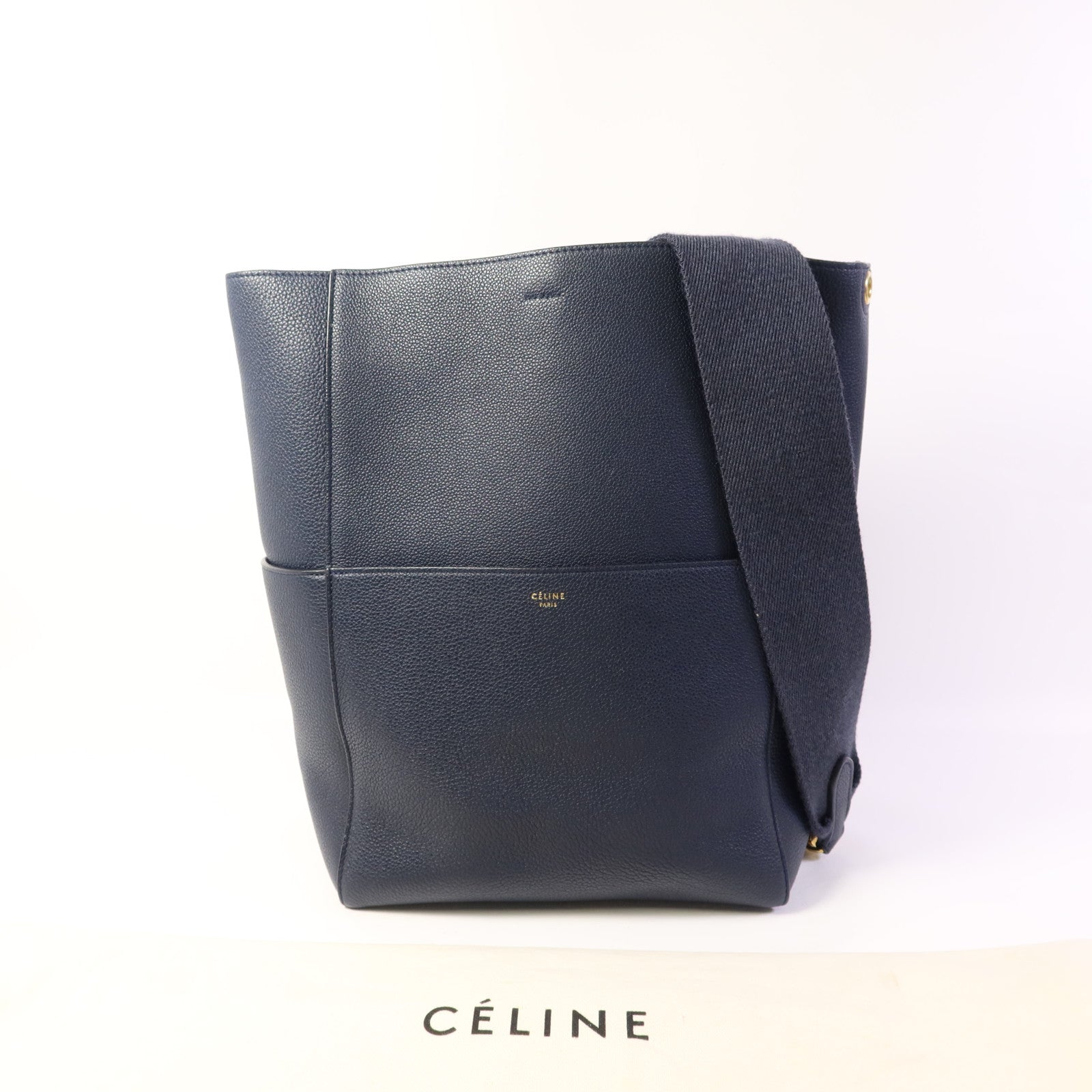 CELINE 牛皮皮革Sangle Bucket Bag Large金扣肩背袋