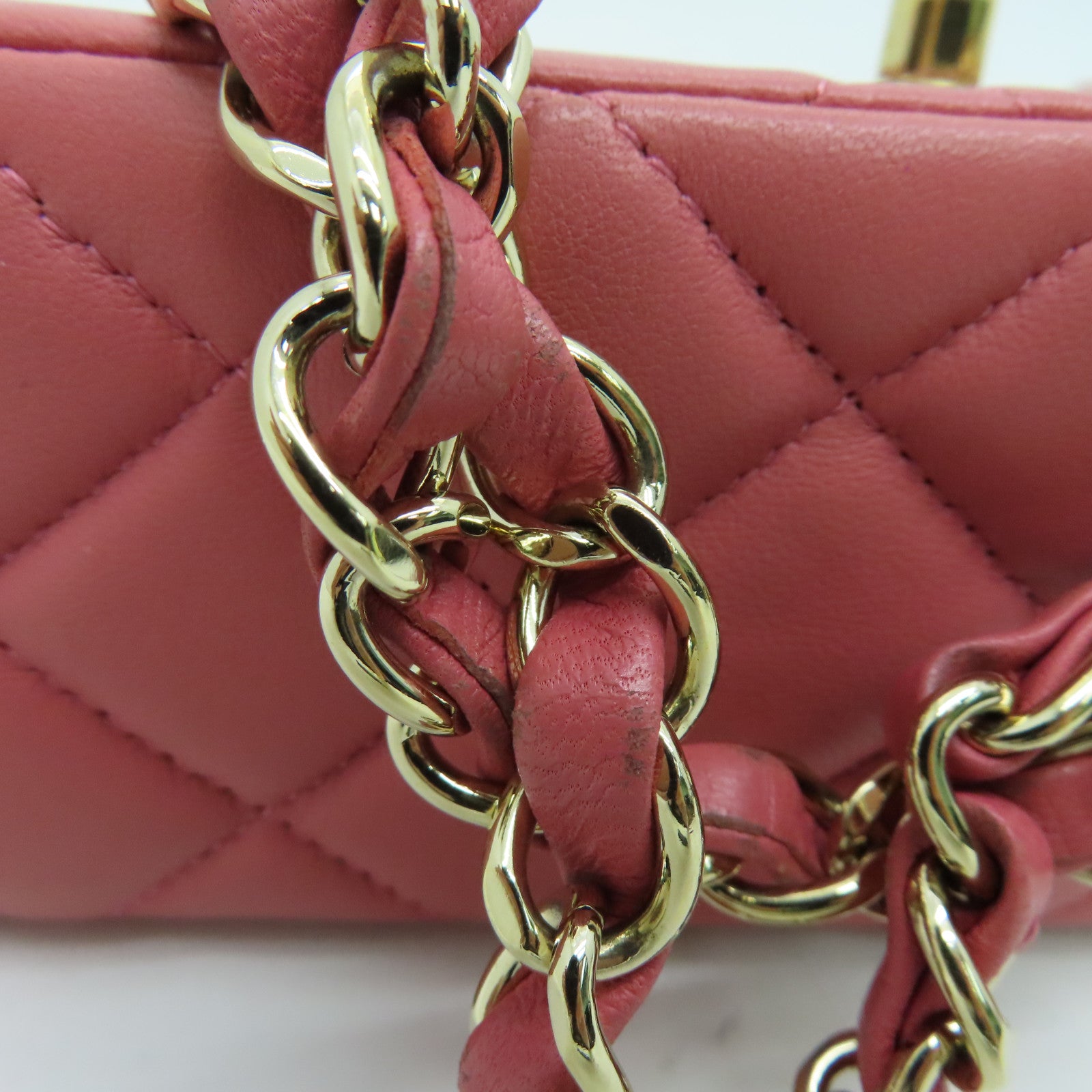 CHANEL 羊皮皮革Chain Shoulder链带肩背袋金扣粉红色