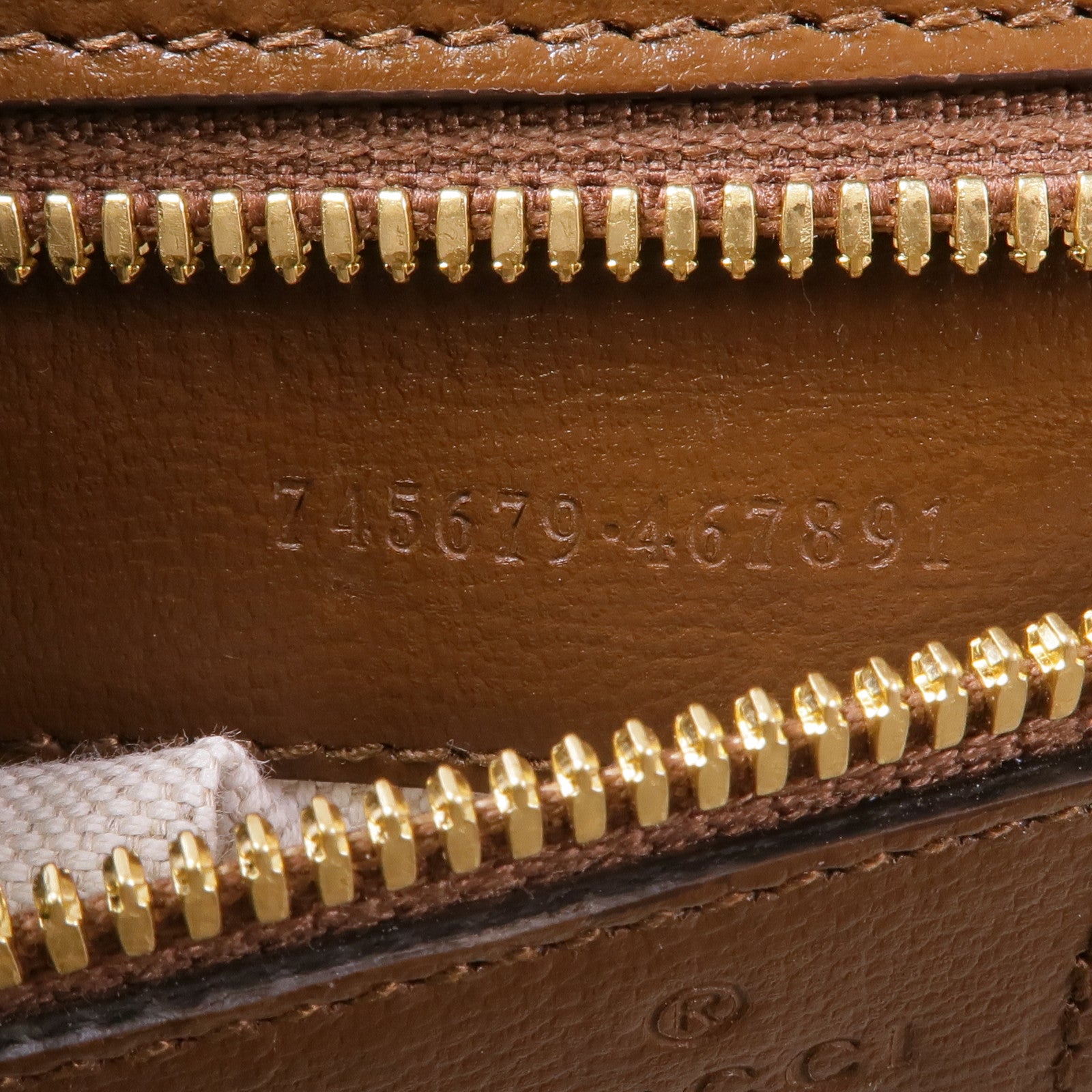 GUCCI 塗層帆布GG Supreme Interlocking金扣肩背袋