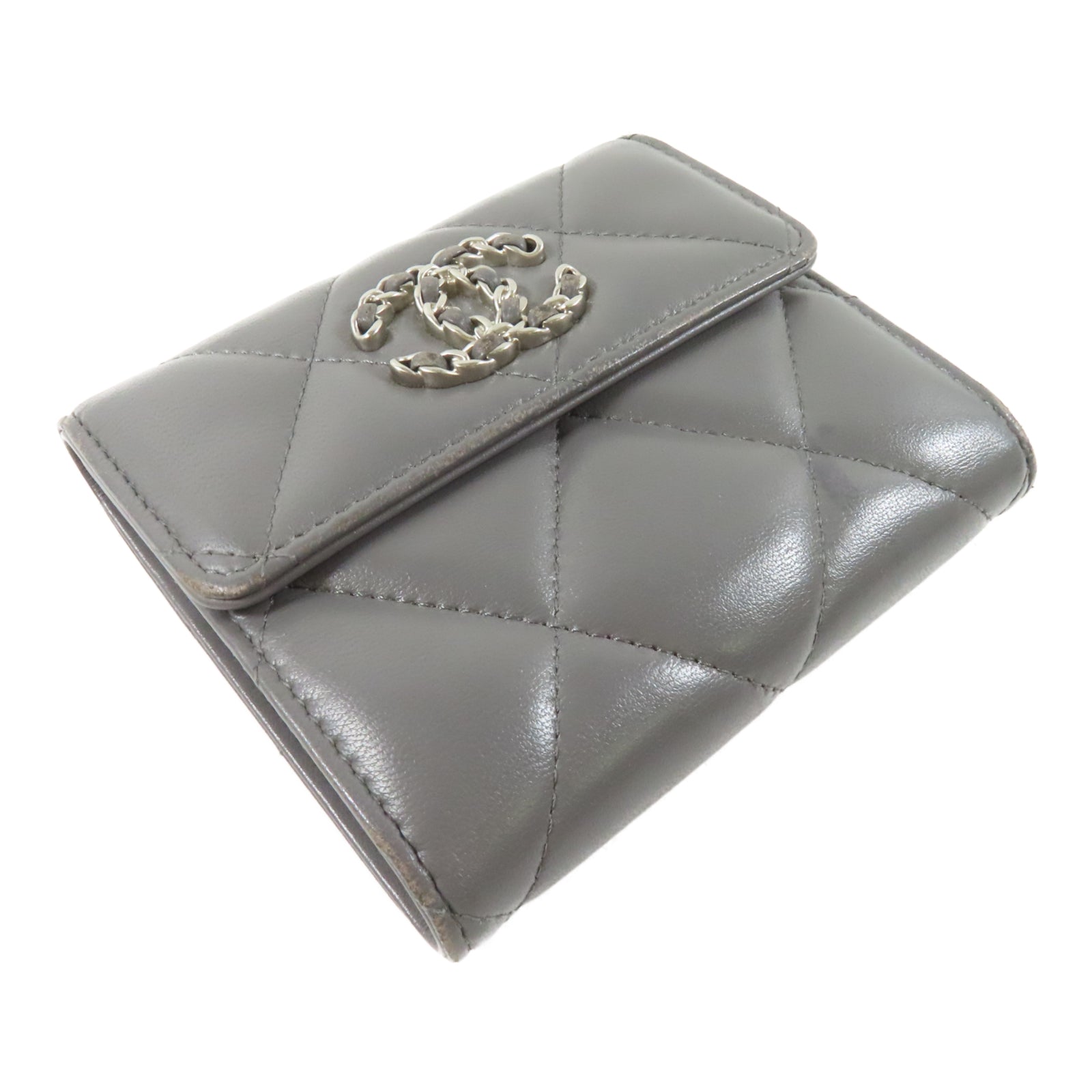 CHANEL 【激減優惠】菱格羊皮皮革Chanel 19 Small Flap Wallet銀扣錢包灰色