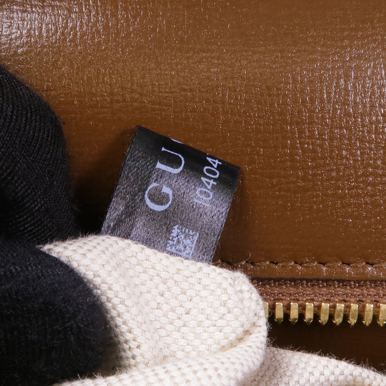 GUCCI 塗層帆布GG Supreme Interlocking金扣肩背袋