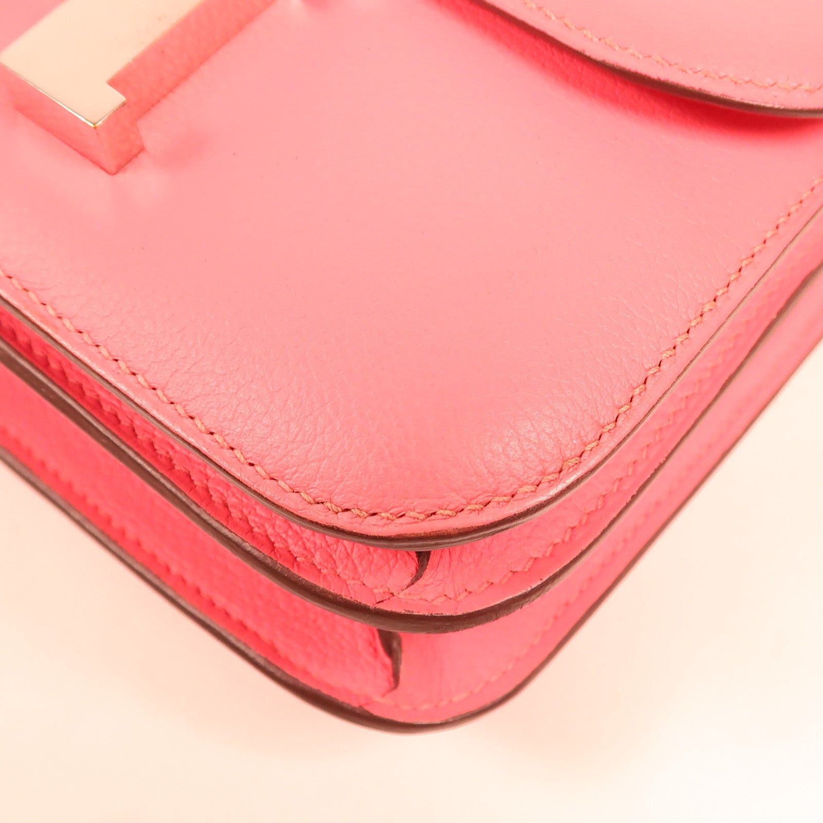 HERMES Evercolor皮革Constance Mini銀扣肩背袋Rose Azalea