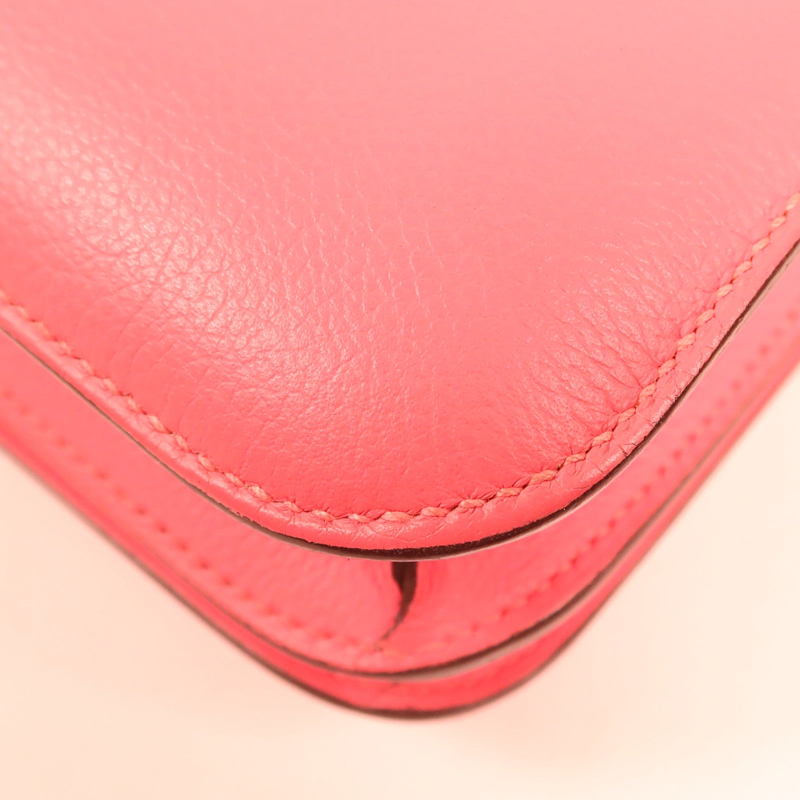 HERMES Evercolor皮革Constance Mini銀扣肩背袋Rose Azalea