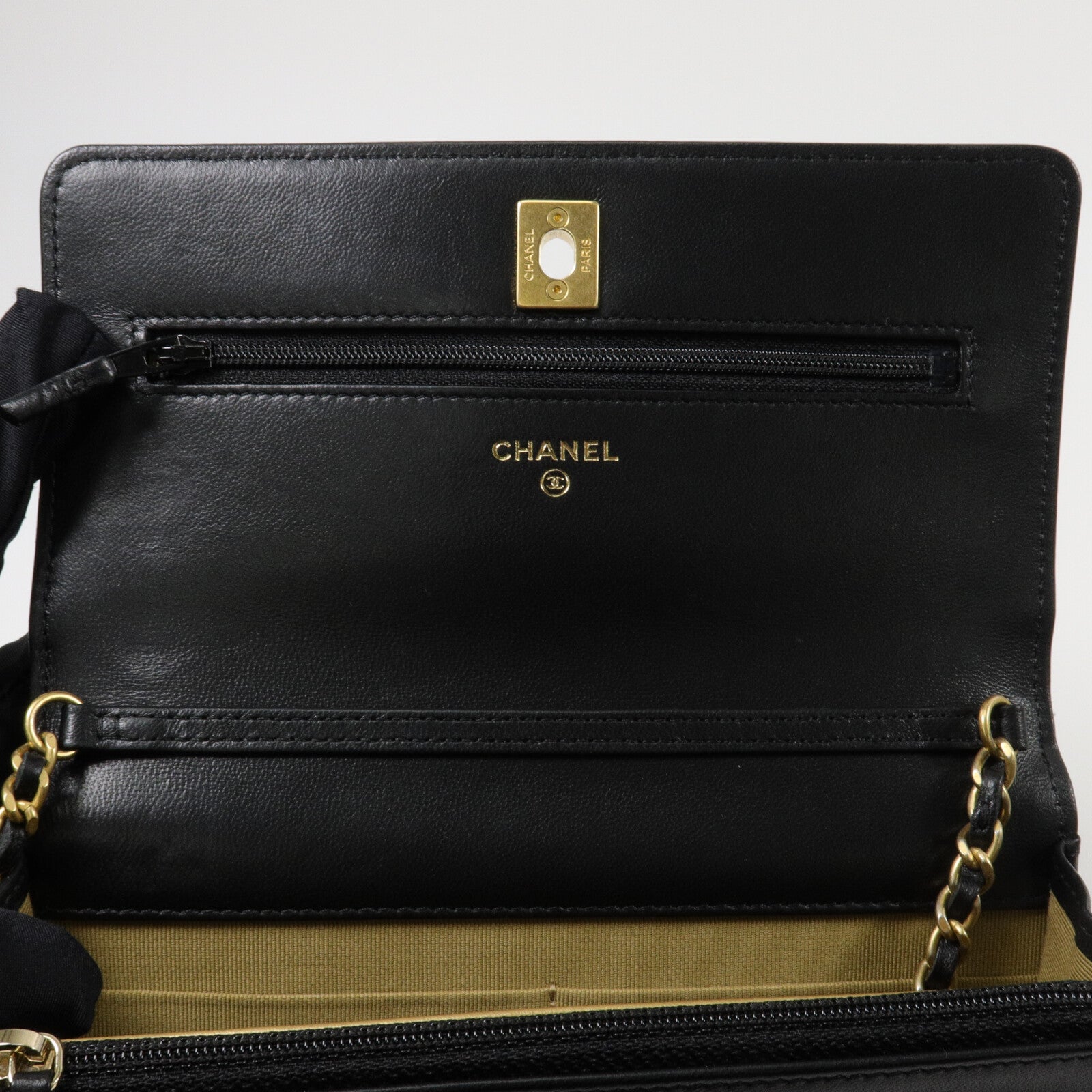 CHANEL 羊皮皮革Wallet On Chain With Gold Ball鏈帶肩背袋