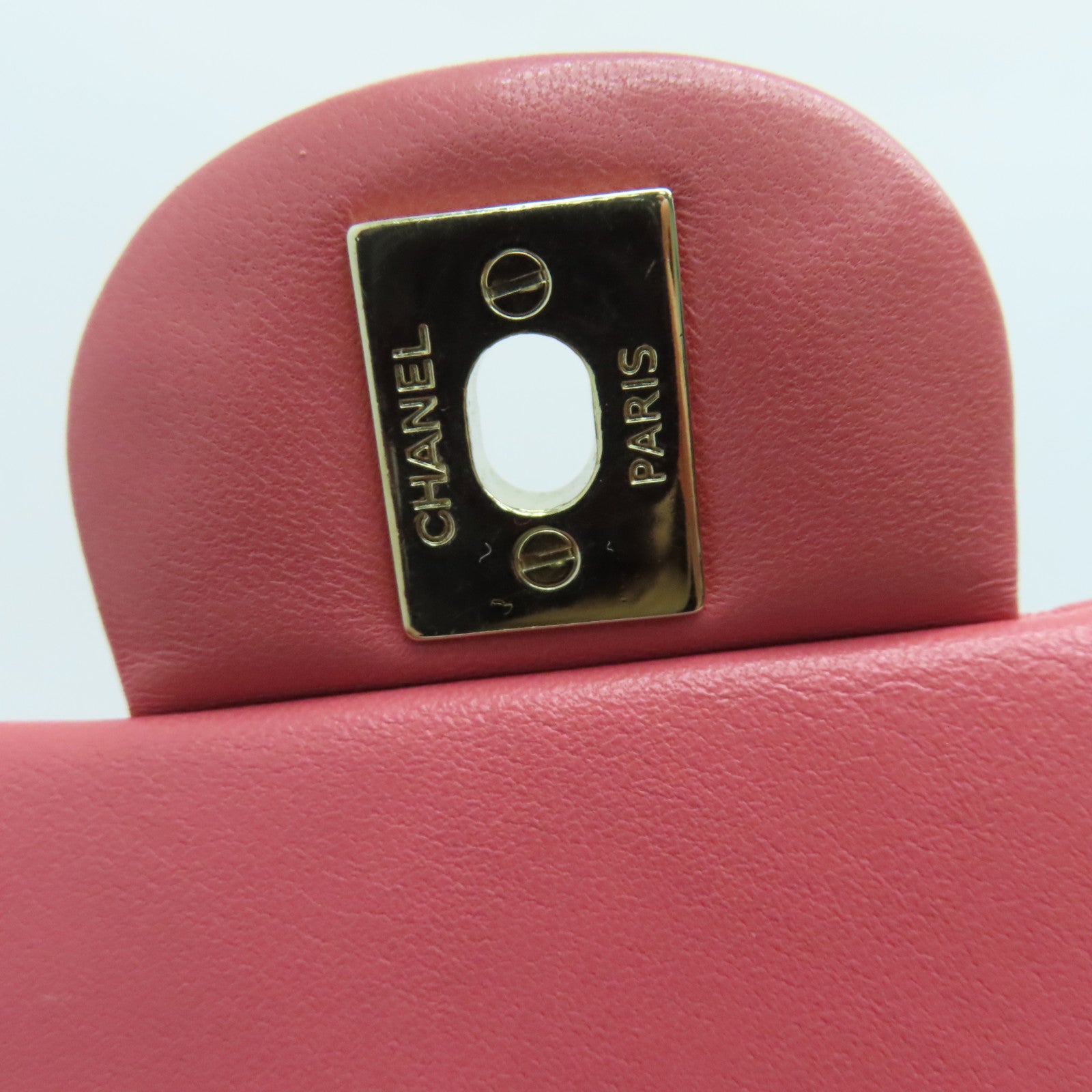 CHANEL 羊皮皮革Chain Shoulder链带肩背袋金扣粉红色