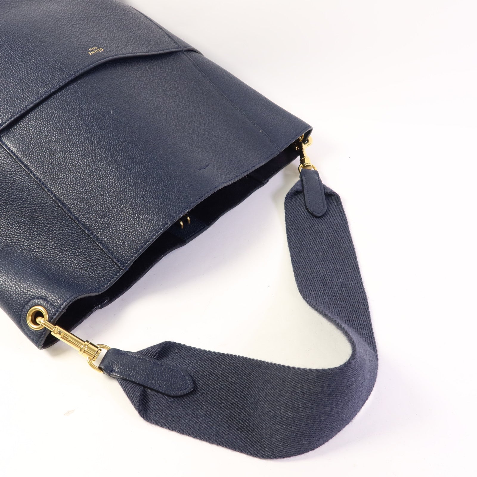 CELINE 牛皮皮革Sangle Bucket Bag Large金扣肩背袋