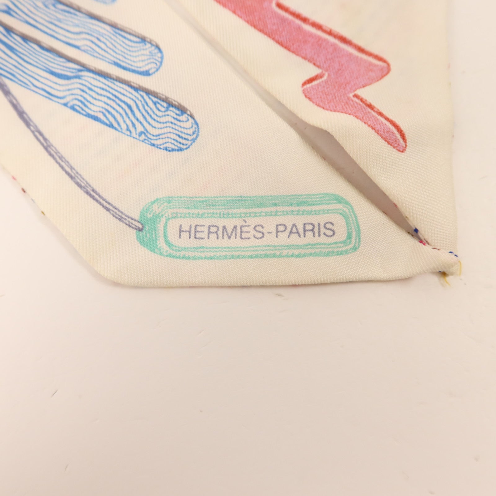 HERMES 絲質Twilly絲巾