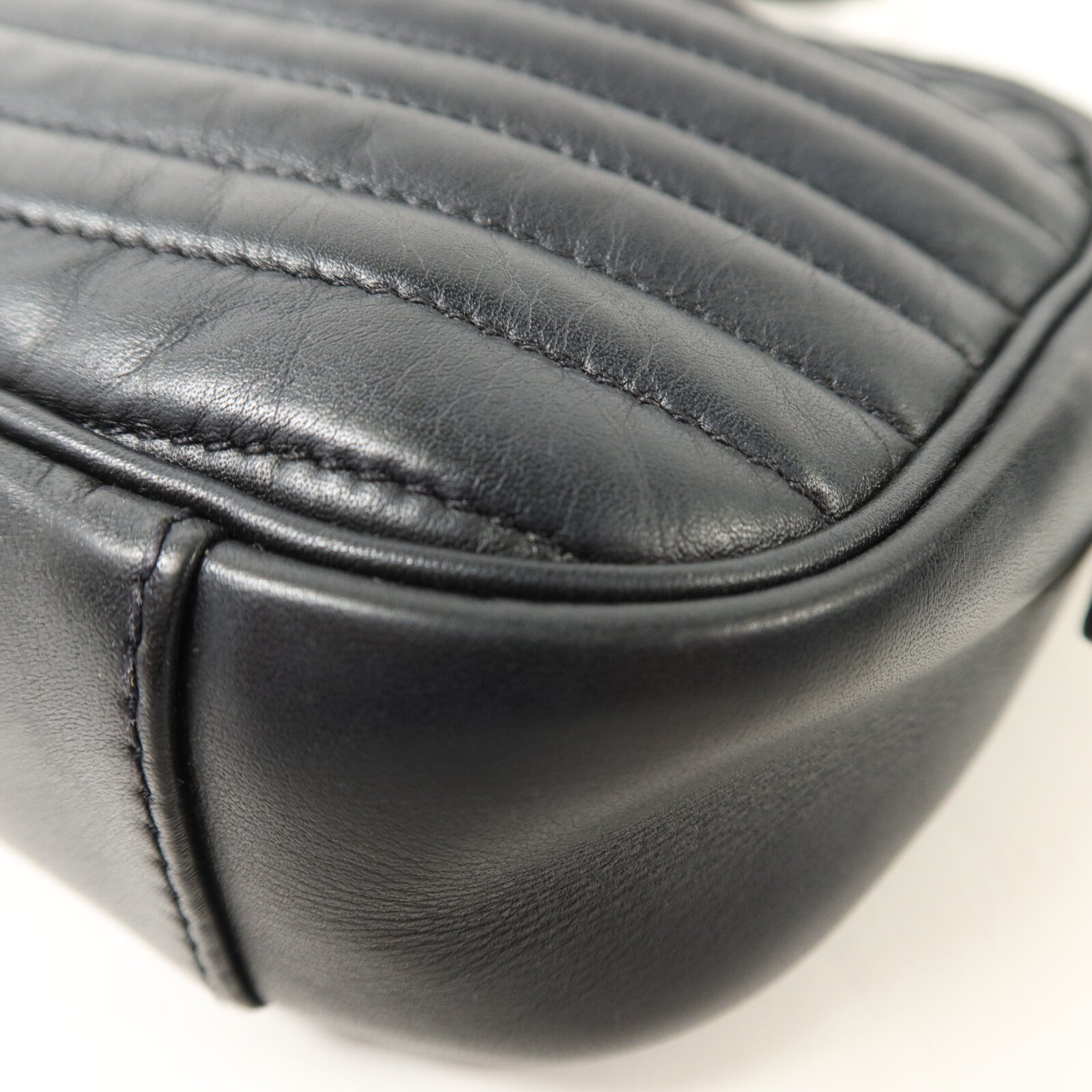 LOUIS VUITTON 牛皮皮革New Wave Camera Bag鏈帶肩背袋