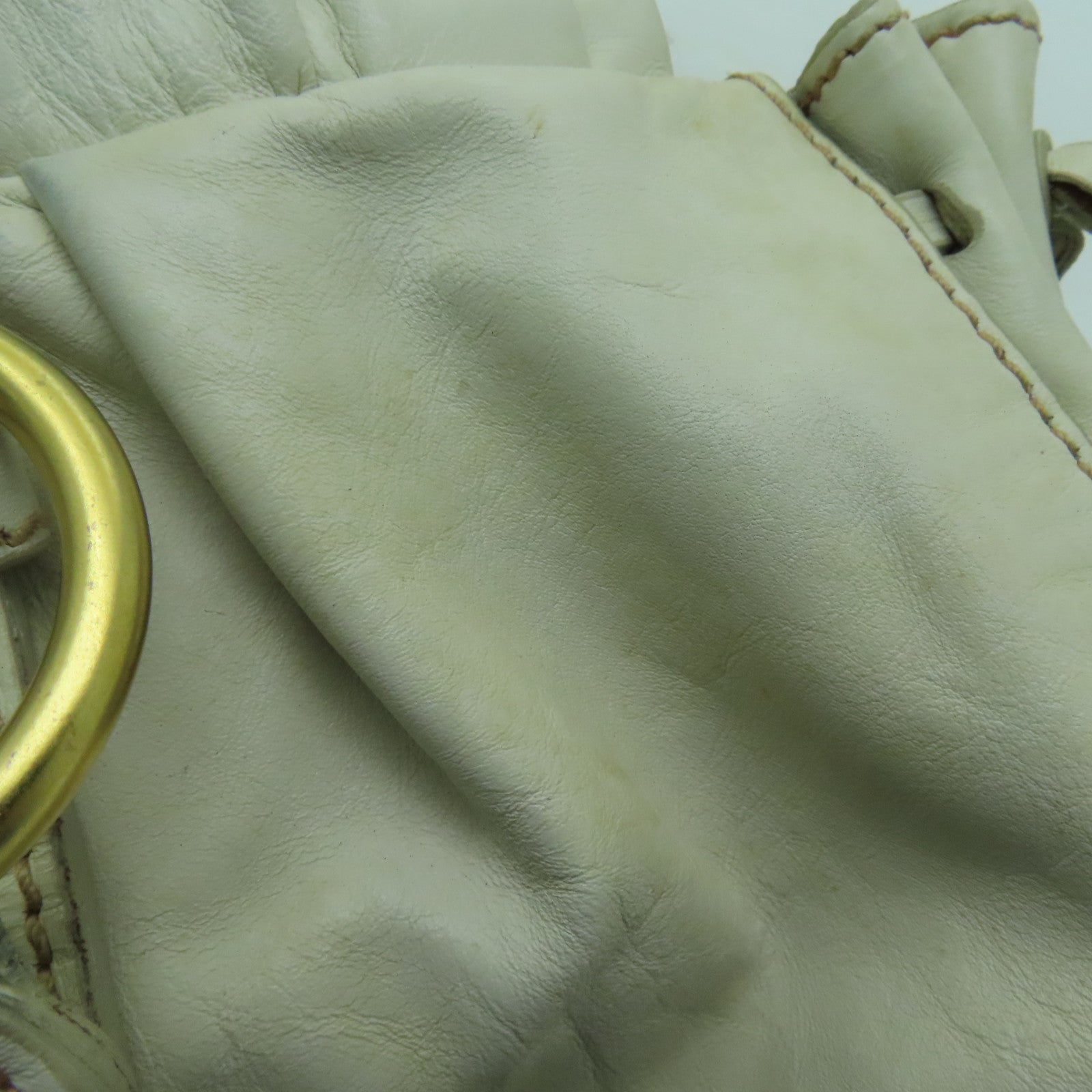 Miu Miu 牛皮皮革2 Way Shoulder金扣手挽肩背兩用袋白色