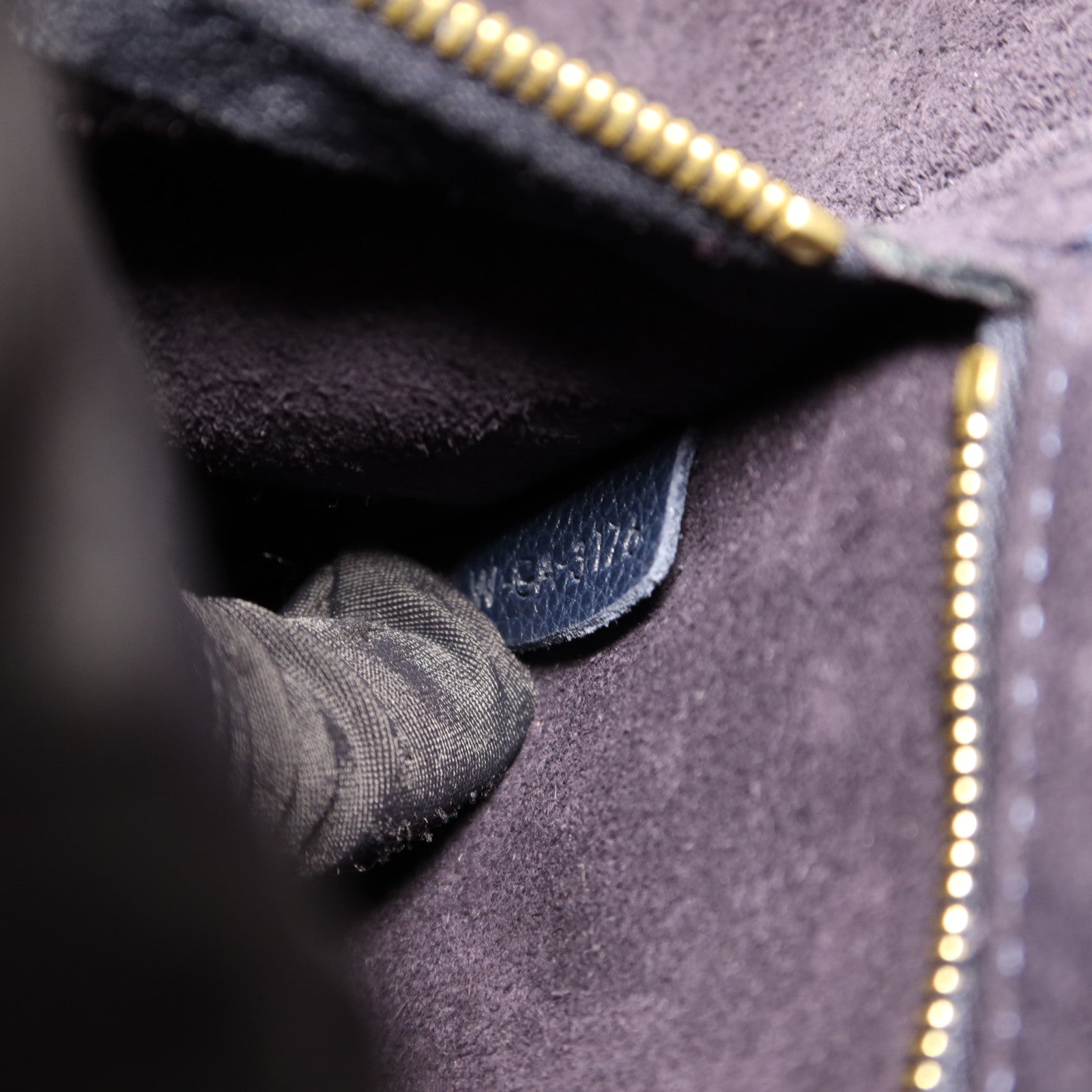 CELINE 牛皮皮革Sangle Bucket Bag Large金扣肩背袋