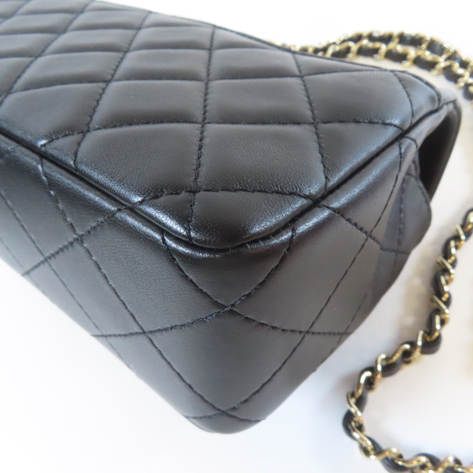 CHANEL 菱格羊皮皮革Chain Shoulder銀扣鏈帶肩背袋黑色