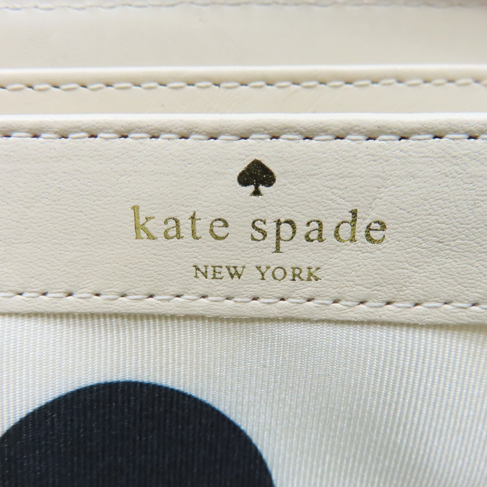 Kate Spade 【激減優惠】牛皮皮革Round Long Wallet拉鏈長錢包銀色