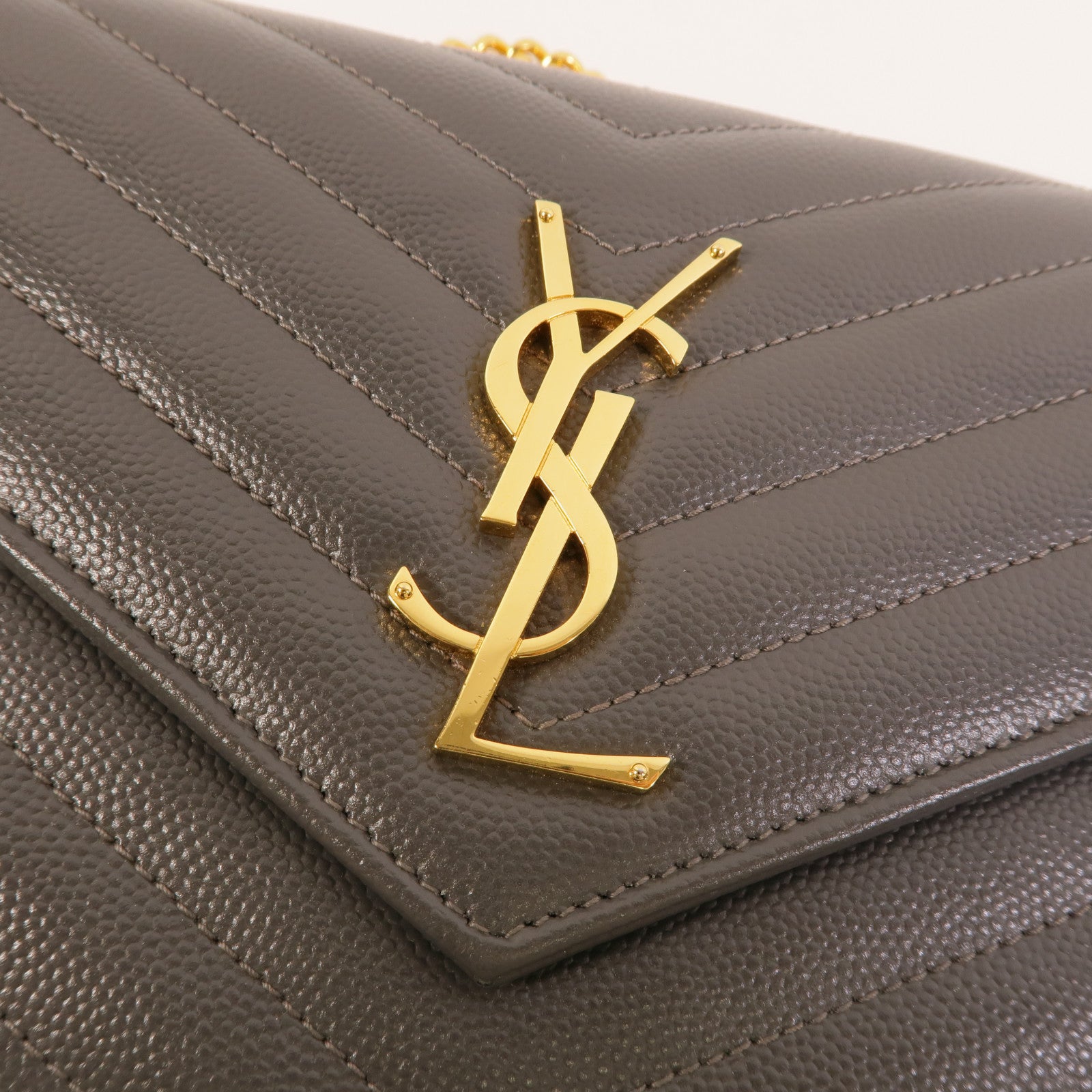 SAINT LAURENT 牛皮皮革Cassandre Envelope肩背袋