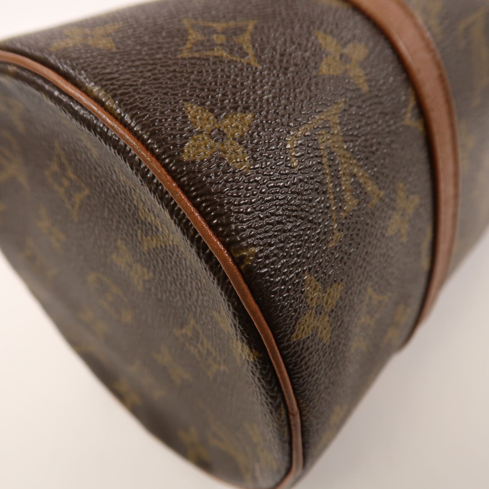 LOUIS VUITTON Monogram Papillon 30金扣手挽袋
