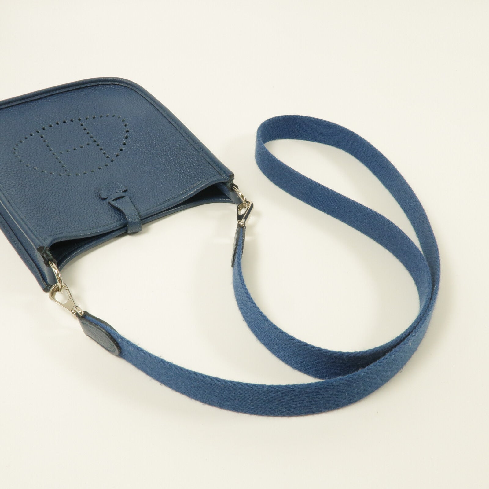 HERMES Clemence皮革Evelyne TPM肩背袋Bleu De Prusse