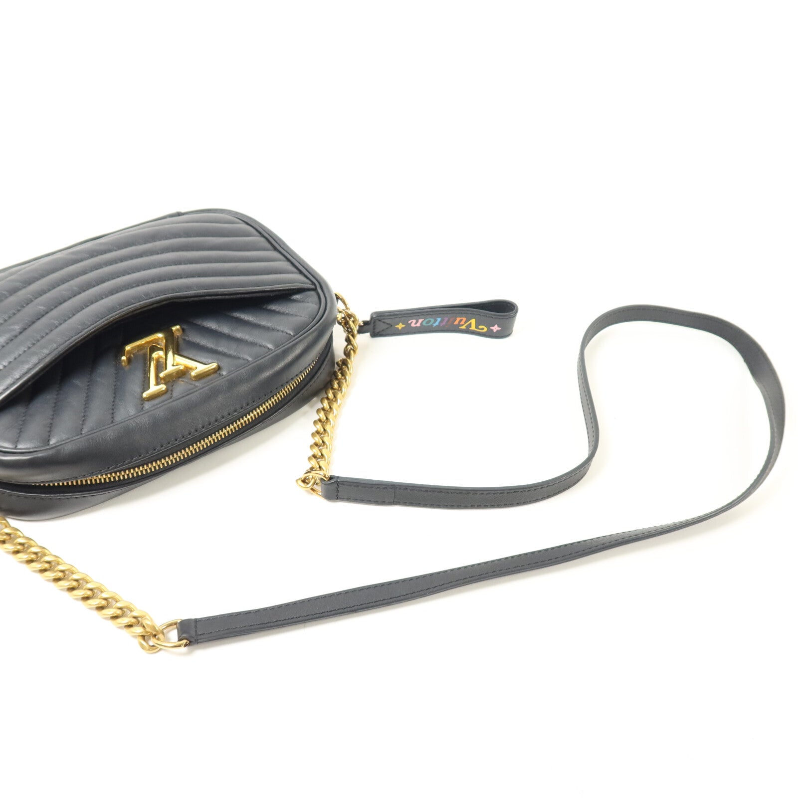 LOUIS VUITTON 牛皮皮革New Wave Camera Bag鏈帶肩背袋