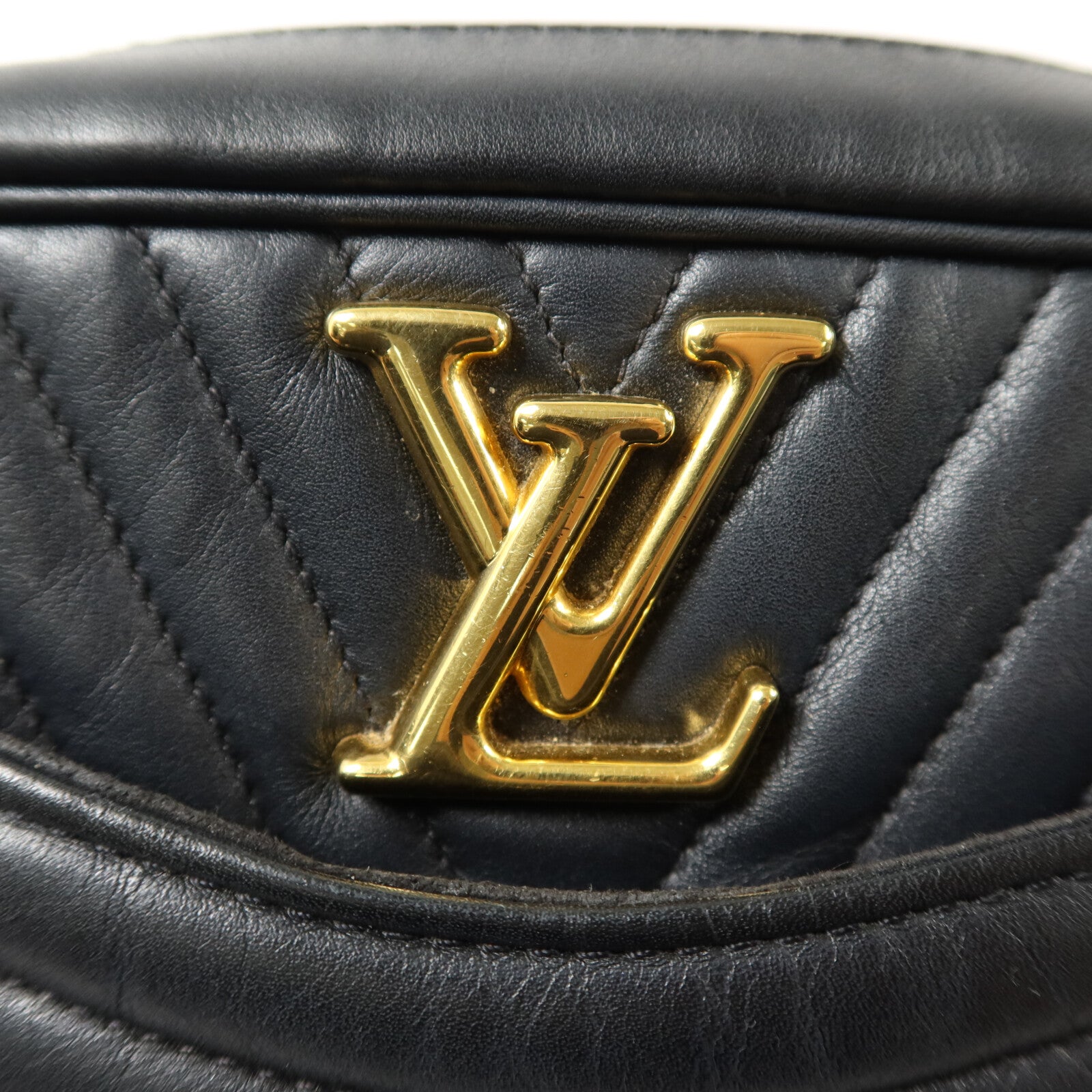 LOUIS VUITTON 牛皮皮革New Wave Camera Bag鏈帶肩背袋