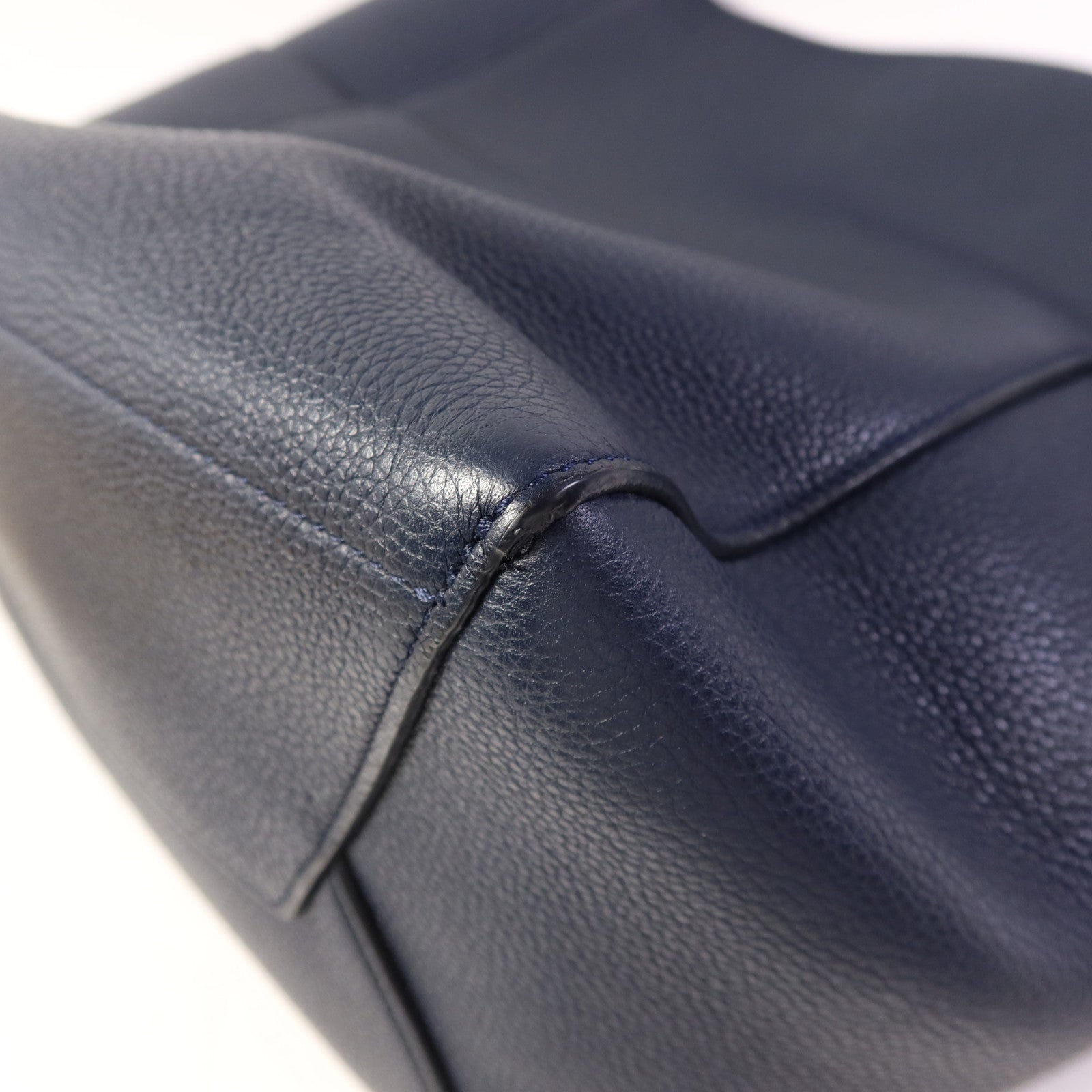 CELINE 牛皮皮革Sangle Bucket Bag Large金扣肩背袋