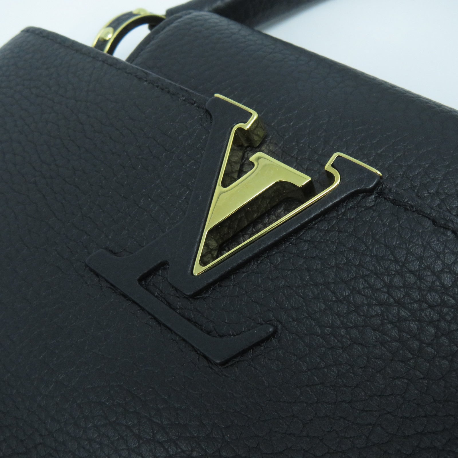 LOUIS VUITTON 【激減優惠】牛皮皮革Capucines BB金扣手挽肩背兩用袋黑色