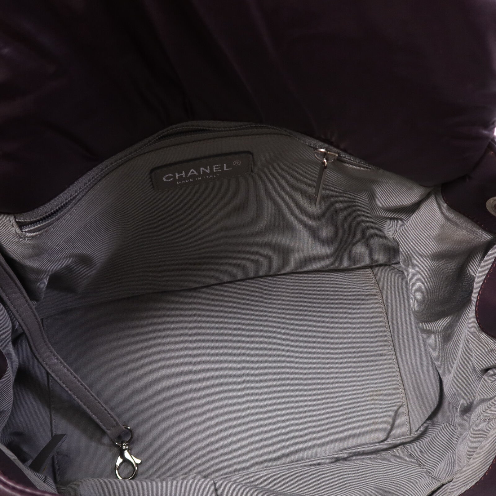 CHANEL 尼龍Chain Shoulder Bag銀扣鏈帶肩背袋