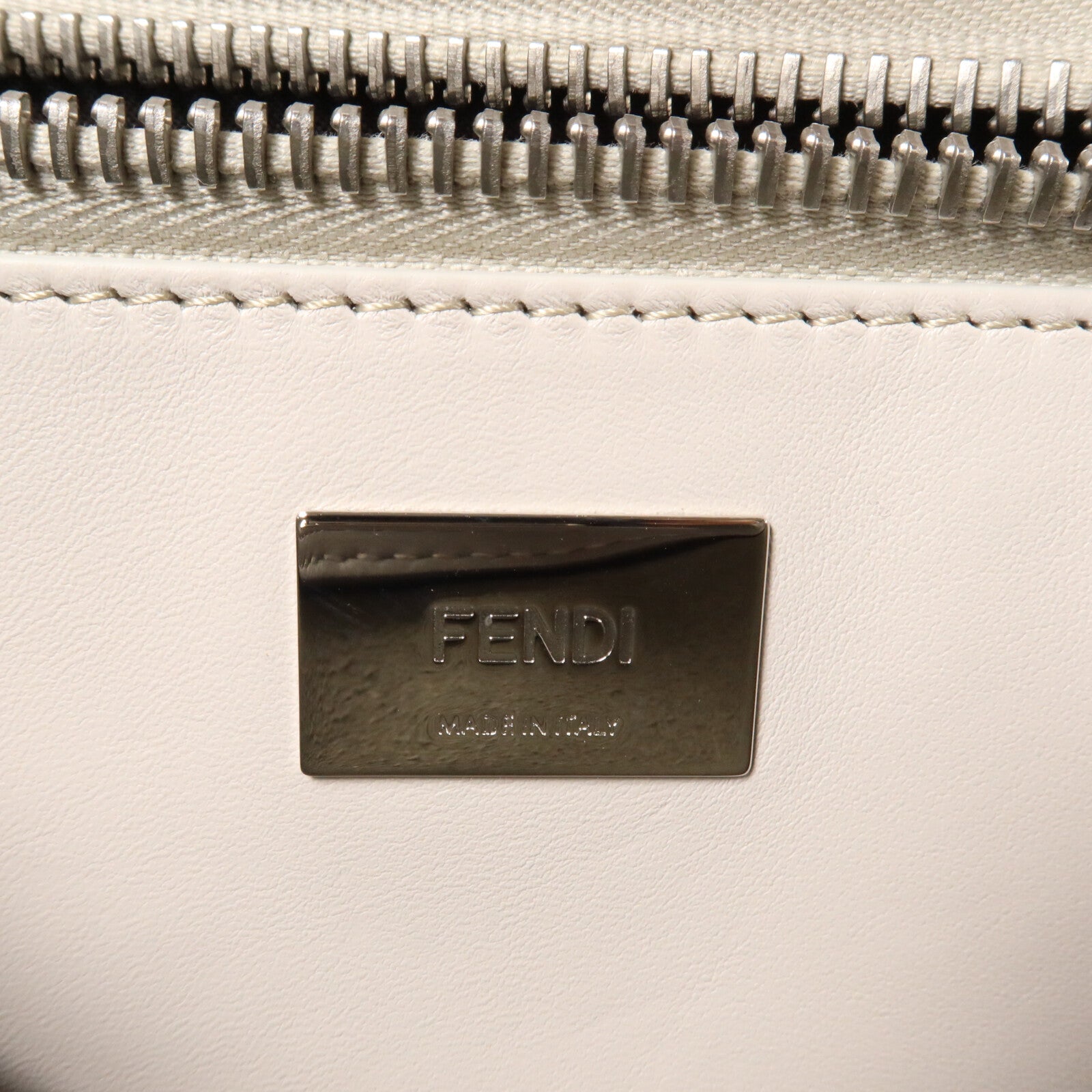 FENDI 牛皮皮革Peekaboo Medium手挽肩背兩用袋