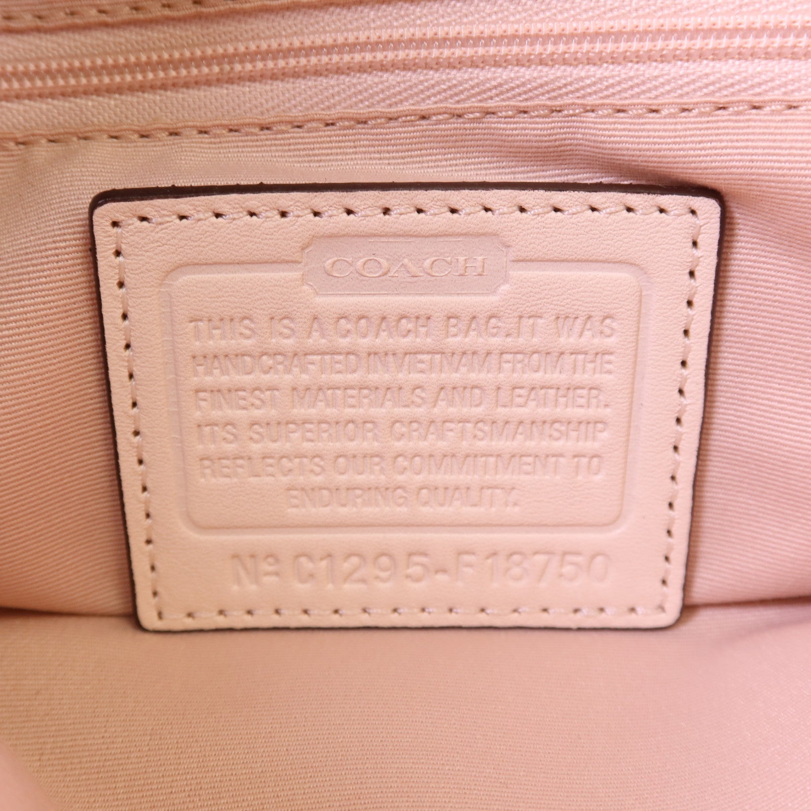 COACH 帆布Shoulder Bag銀扣肩背袋