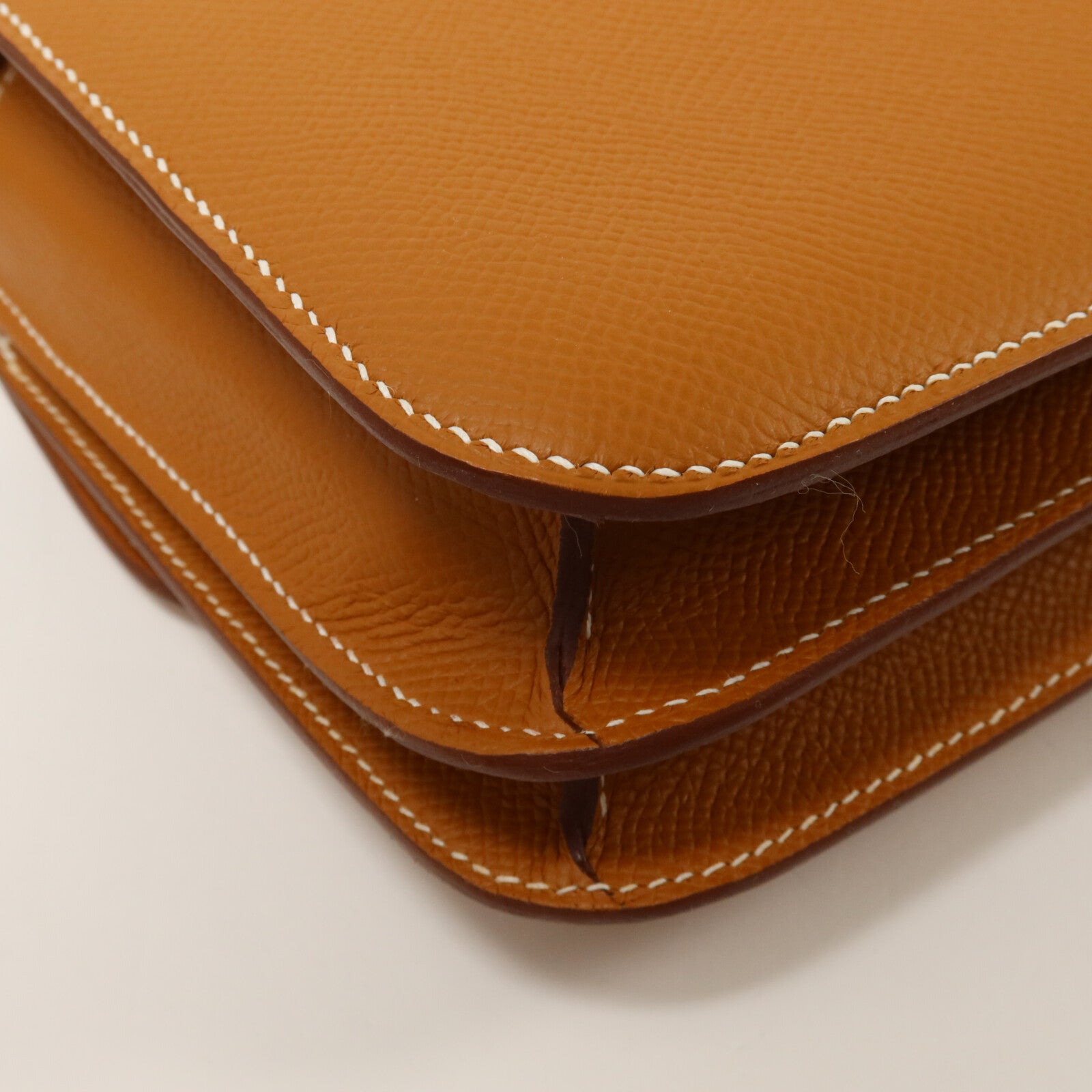 HERMES Epsom皮革Constance Mini肩背袋Gold