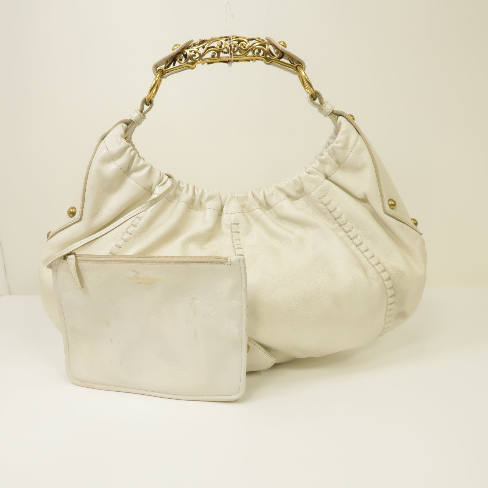 YVES SAINT LAURENT 牛皮皮革Vincennes Mombasa Hobo Bag金扣肩背袋白色