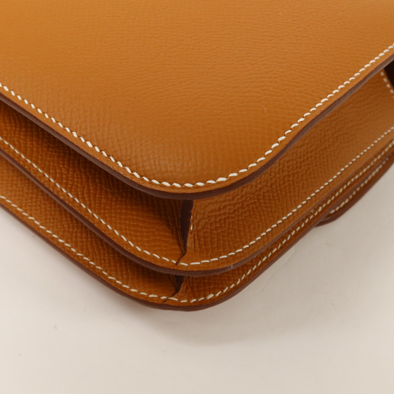 HERMES Epsom皮革Constance Mini肩背袋Gold