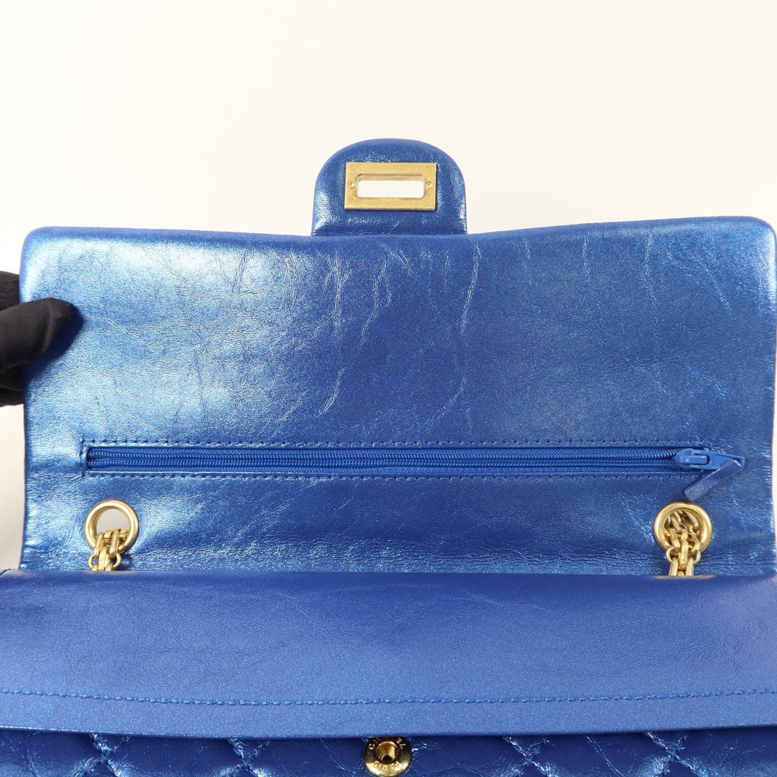 CHANEL 牛皮皮革2.55 Large Reissue金扣鏈帶肩背袋
