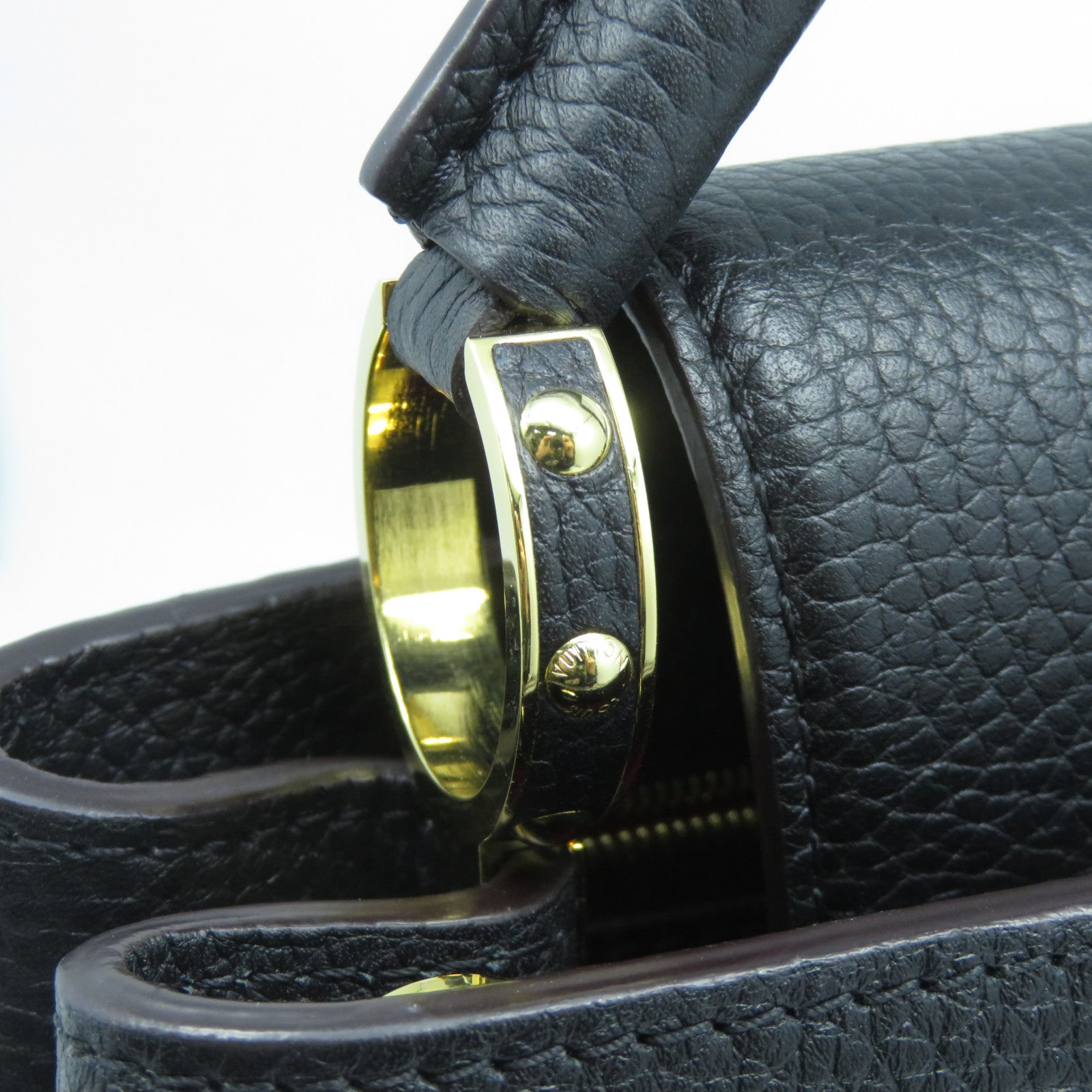 LOUIS VUITTON 【激減優惠】牛皮皮革Capucines BB金扣手挽肩背兩用袋黑色
