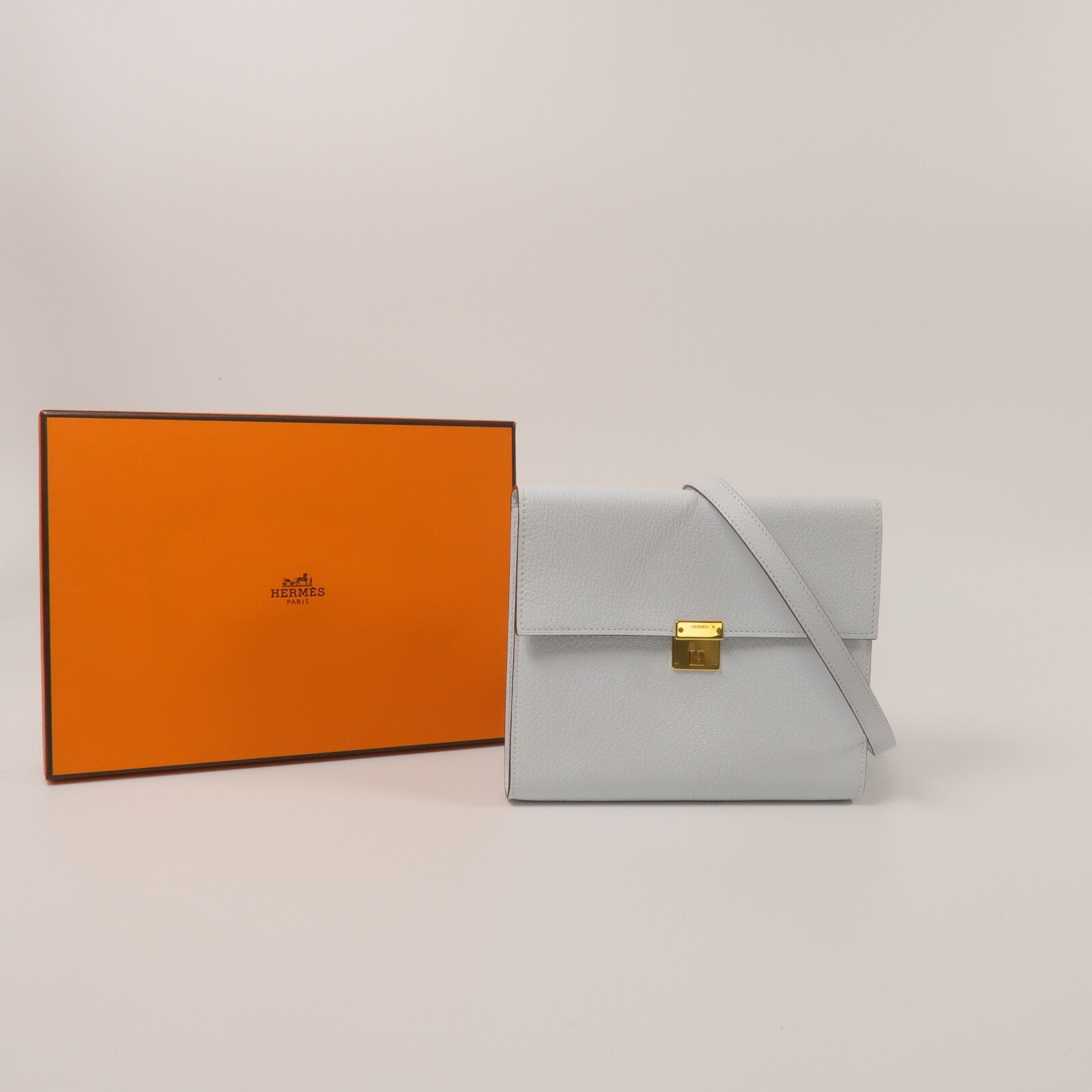 HERMES Chevre皮革Clic 16肩背袋Bleu Brume