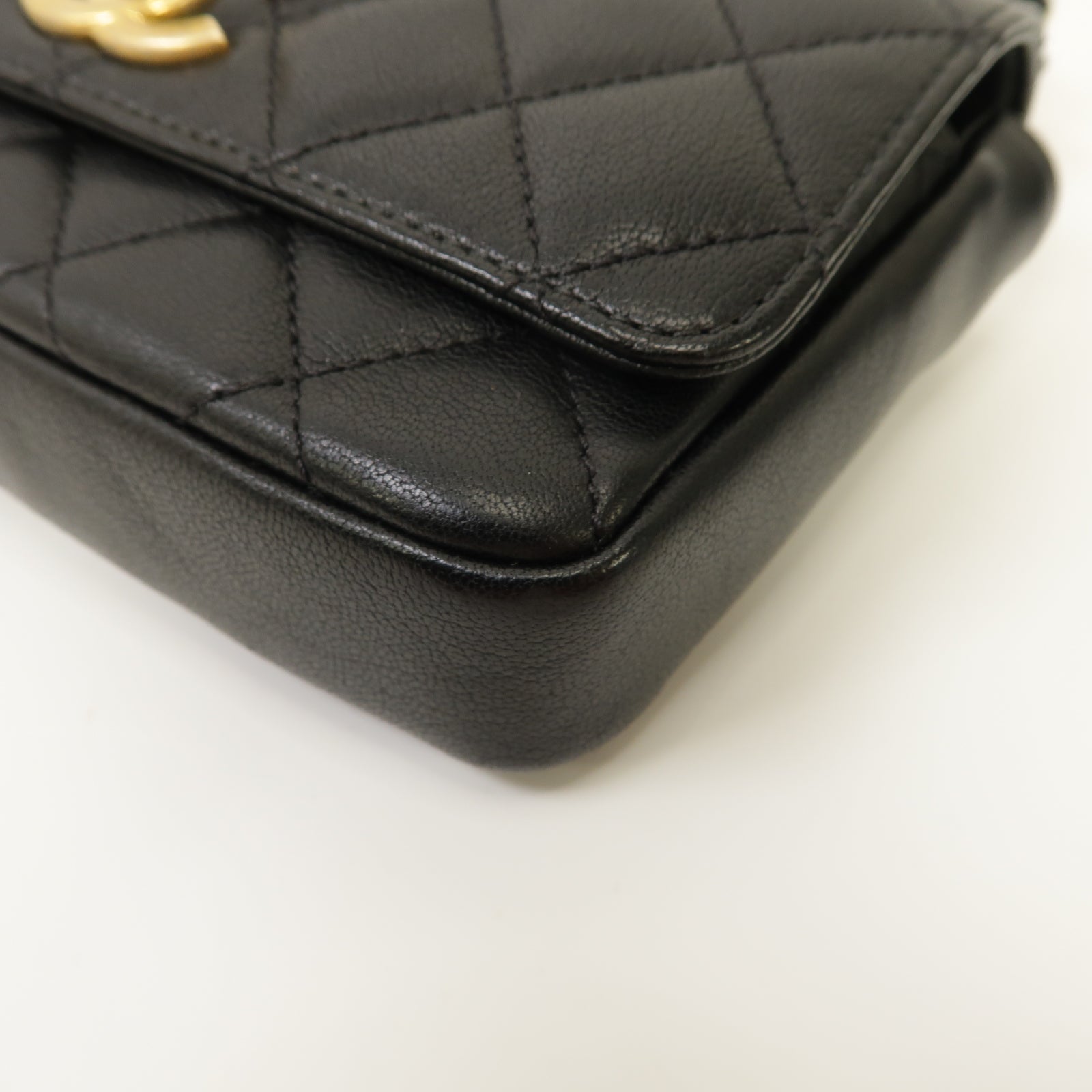 CHANEL 【激減優惠】菱格牛皮皮革Waist Bag金扣腰包黑色