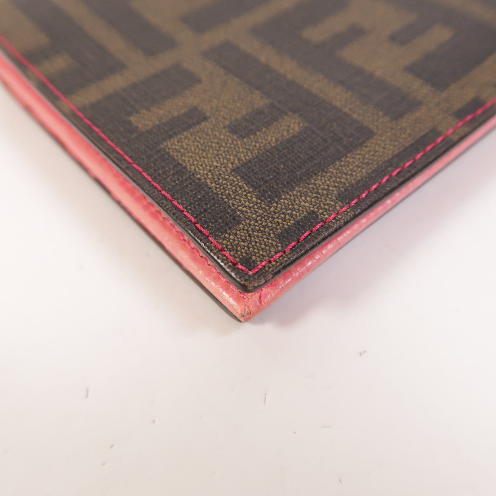 FENDI 塗層帆布Wallet On Chain金扣鏈帶肩背袋