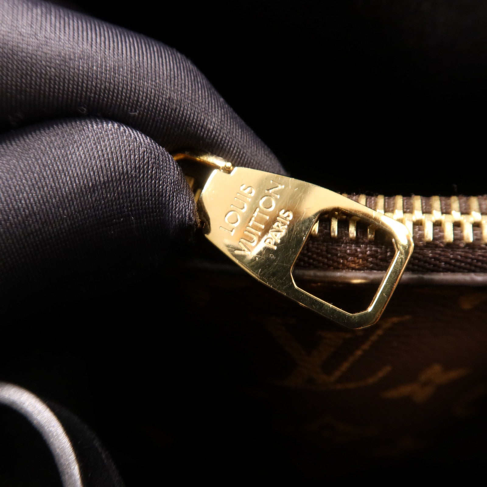 LOUIS VUITTON Monogram Neo Noe MM金扣肩背袋