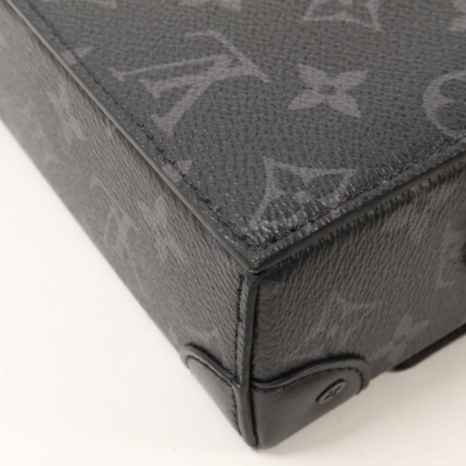 LOUIS VUITTON Monogram Eclipse Steamer Wearable Wallet肩背袋