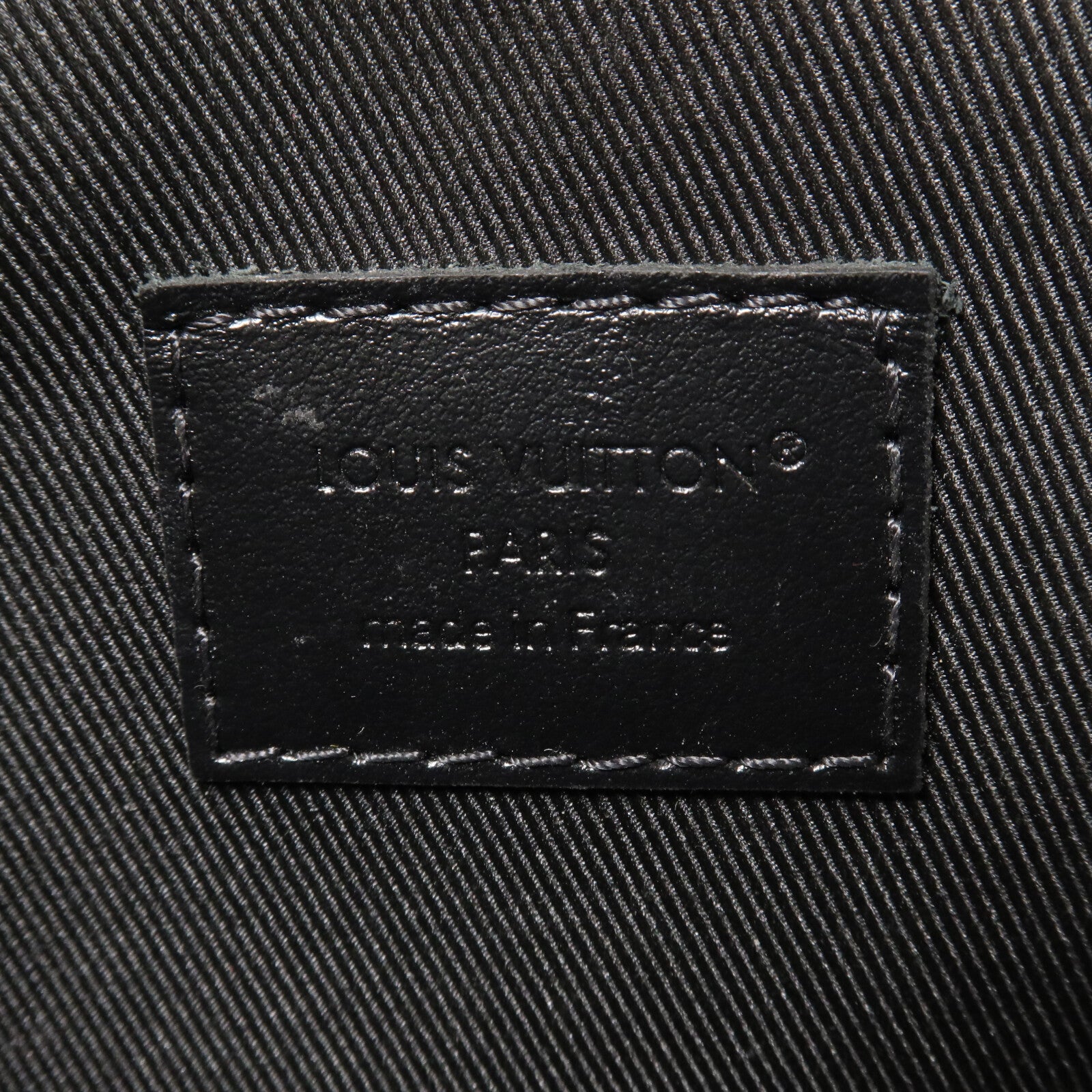 LOUIS VUITTON Monogram Eclipse Steamer Wearable Wallet肩背袋