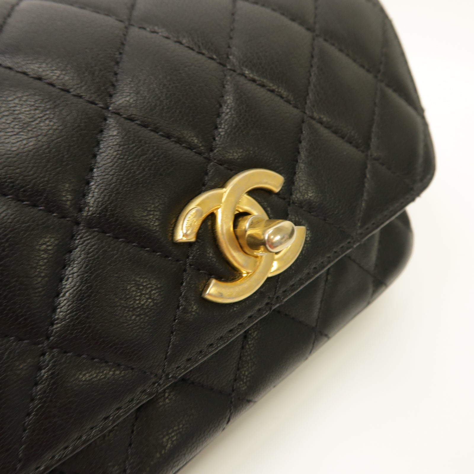 CHANEL 【激減優惠】菱格牛皮皮革Waist Bag金扣腰包黑色