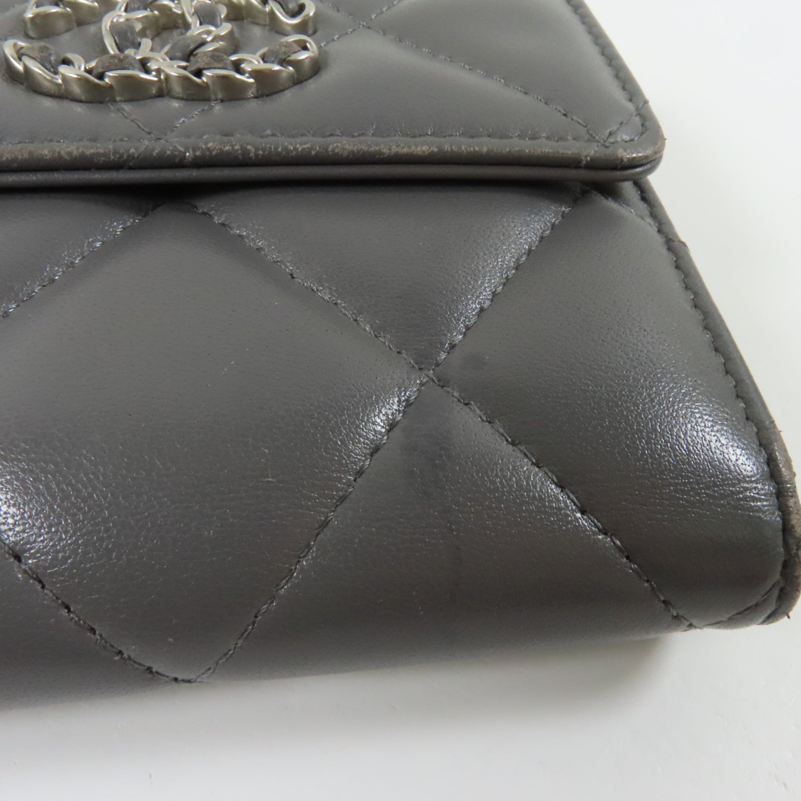 CHANEL 【激減優惠】菱格羊皮皮革Chanel 19 Small Flap Wallet銀扣錢包灰色