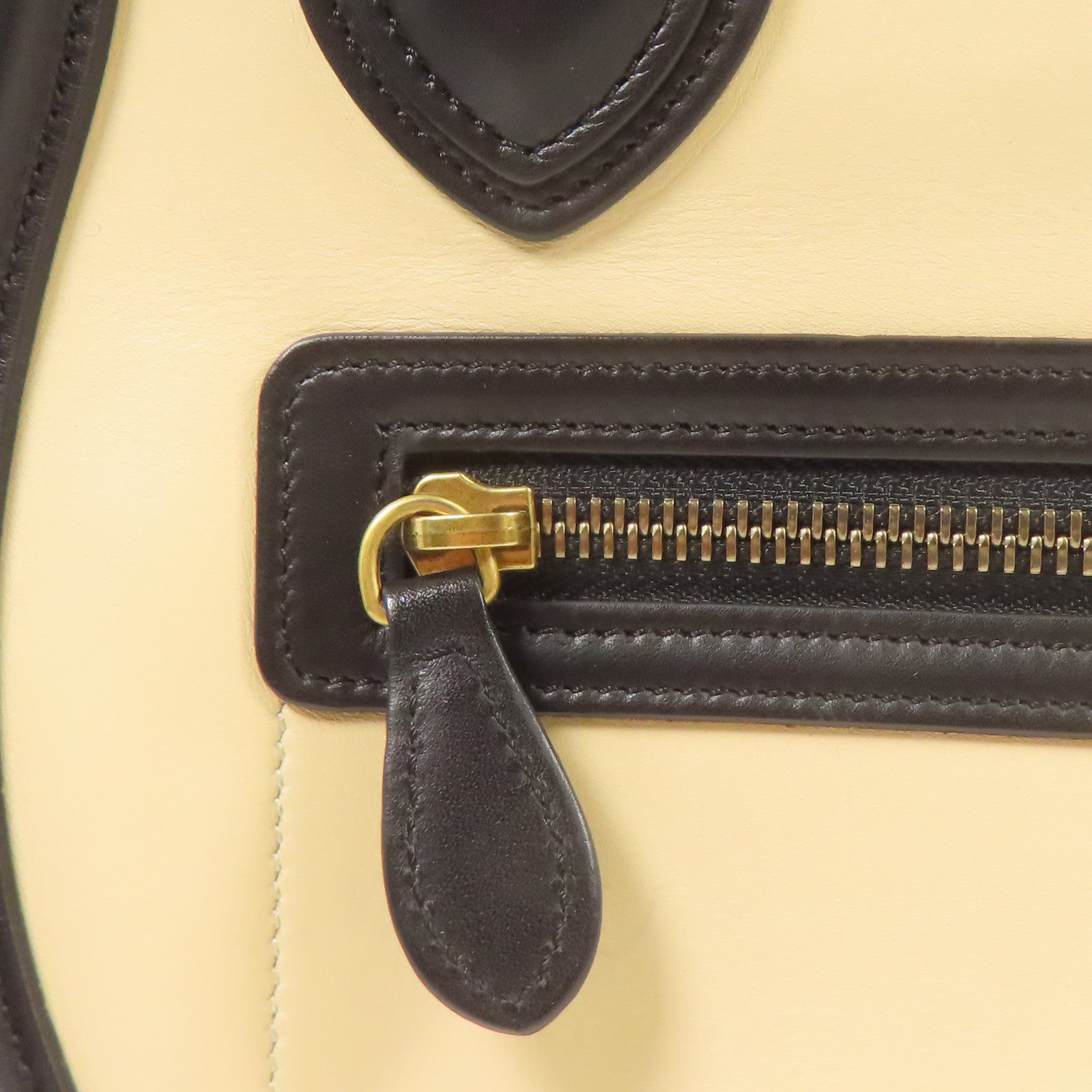 CELINE 牛皮皮革Micro Luggage金扣手挽袋
