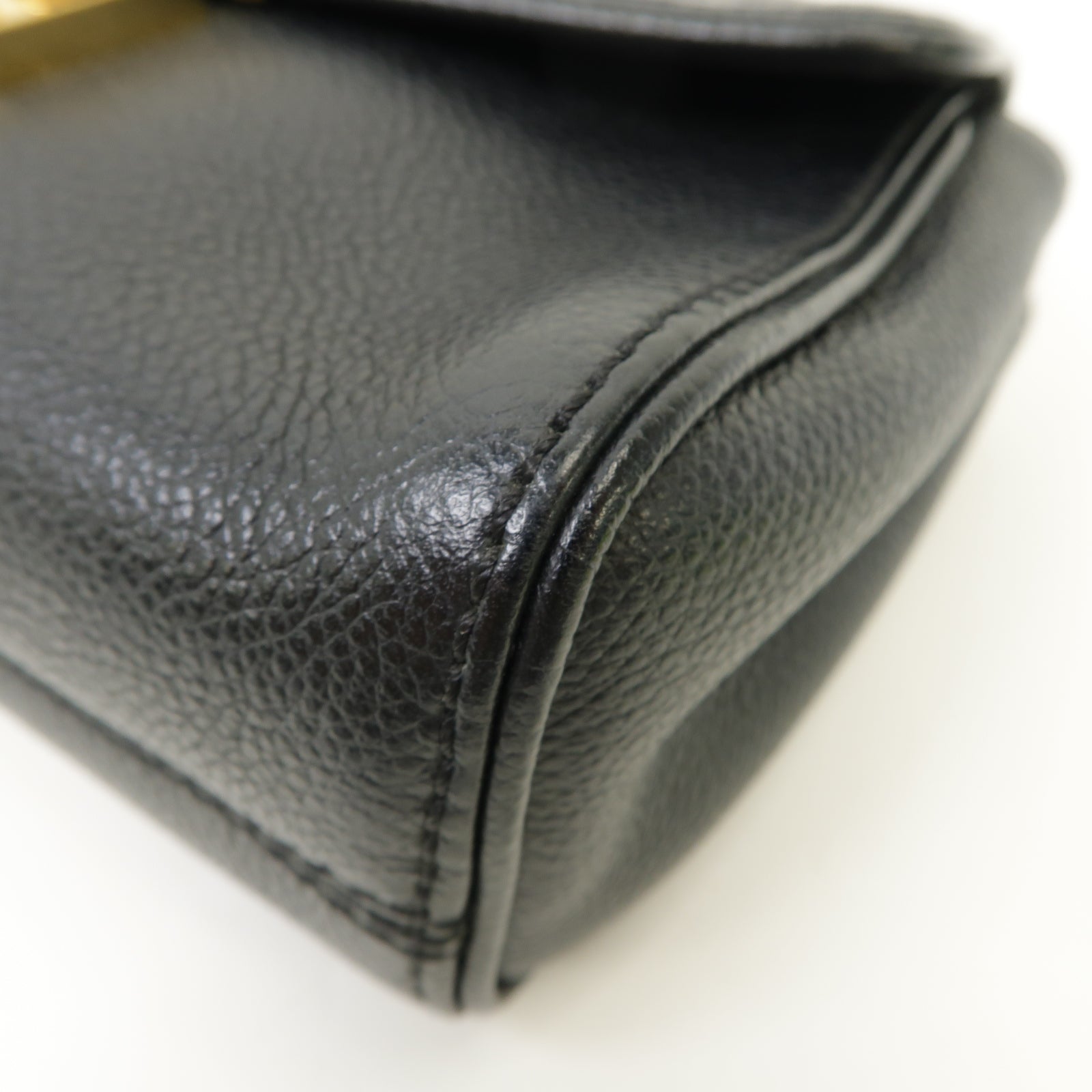 LOUIS VUITTON Monogram Empreinte Saint Germain BB金扣鏈帶肩背袋黑色