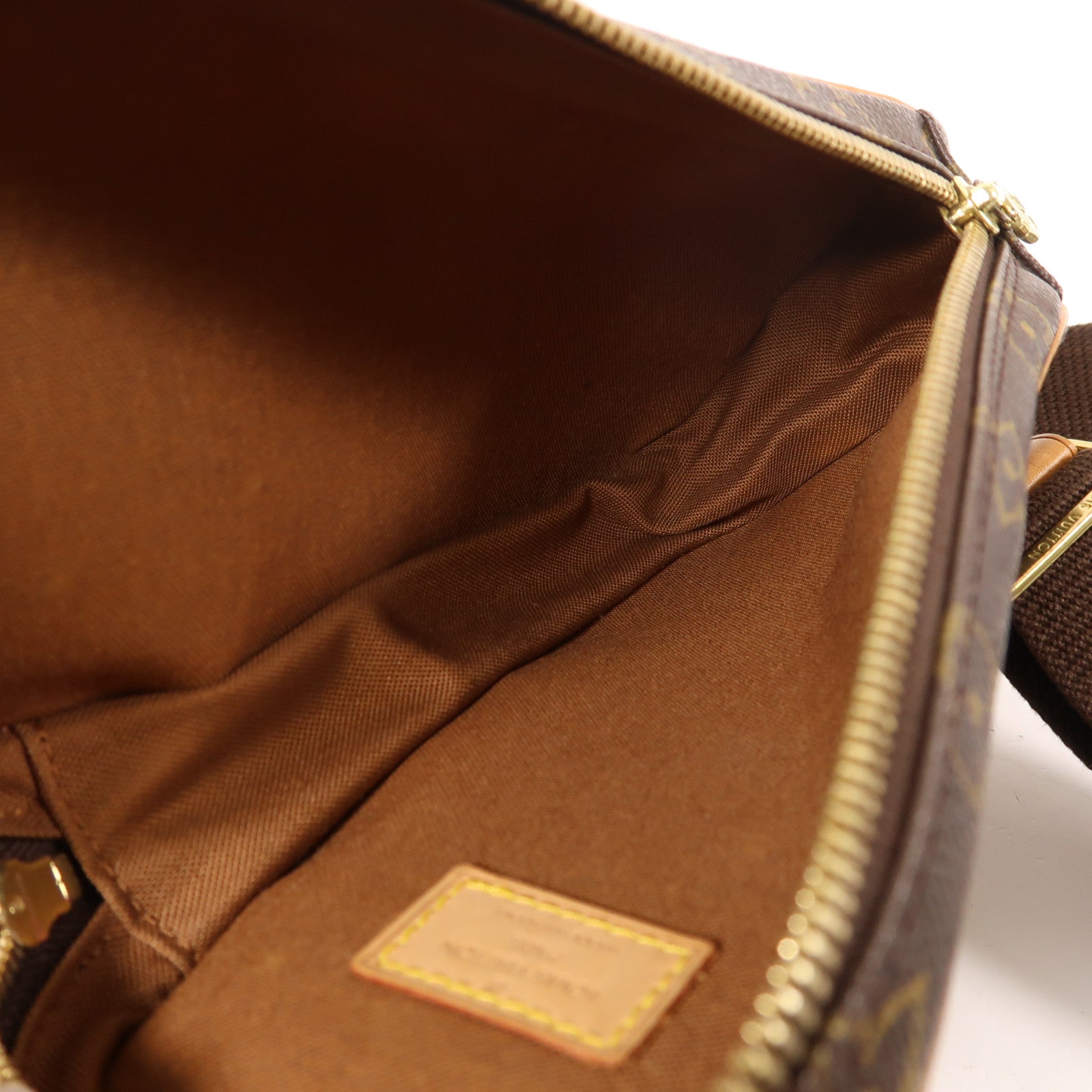 LOUIS VUITTON Monogram Pochette Gange金扣肩背袋