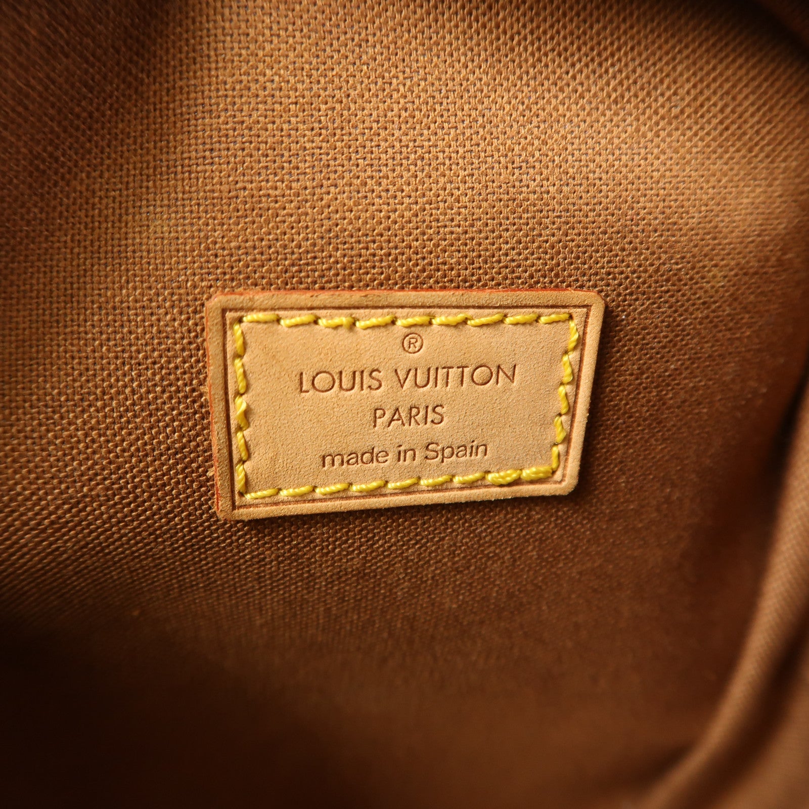 LOUIS VUITTON Monogram Pochette Gange金扣肩背袋