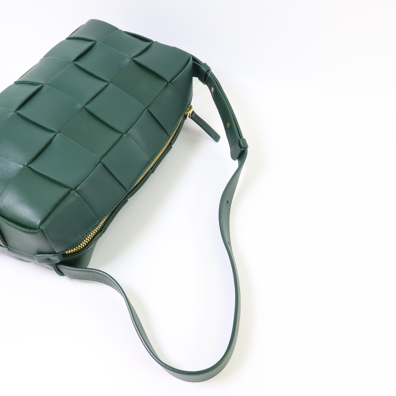 BOTTEGA VENETA 牛皮皮革Brick Cassette金扣肩背袋