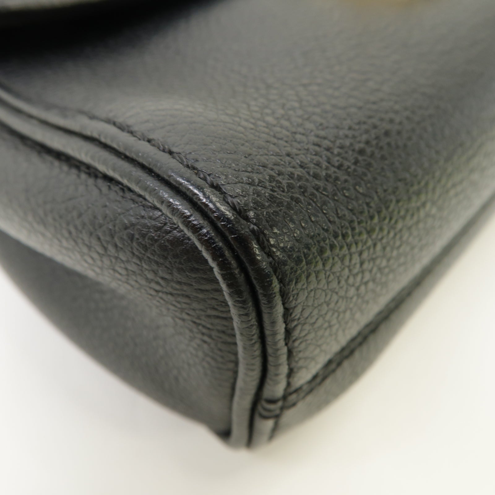 LOUIS VUITTON Monogram Empreinte Saint Germain BB金扣鏈帶肩背袋黑色