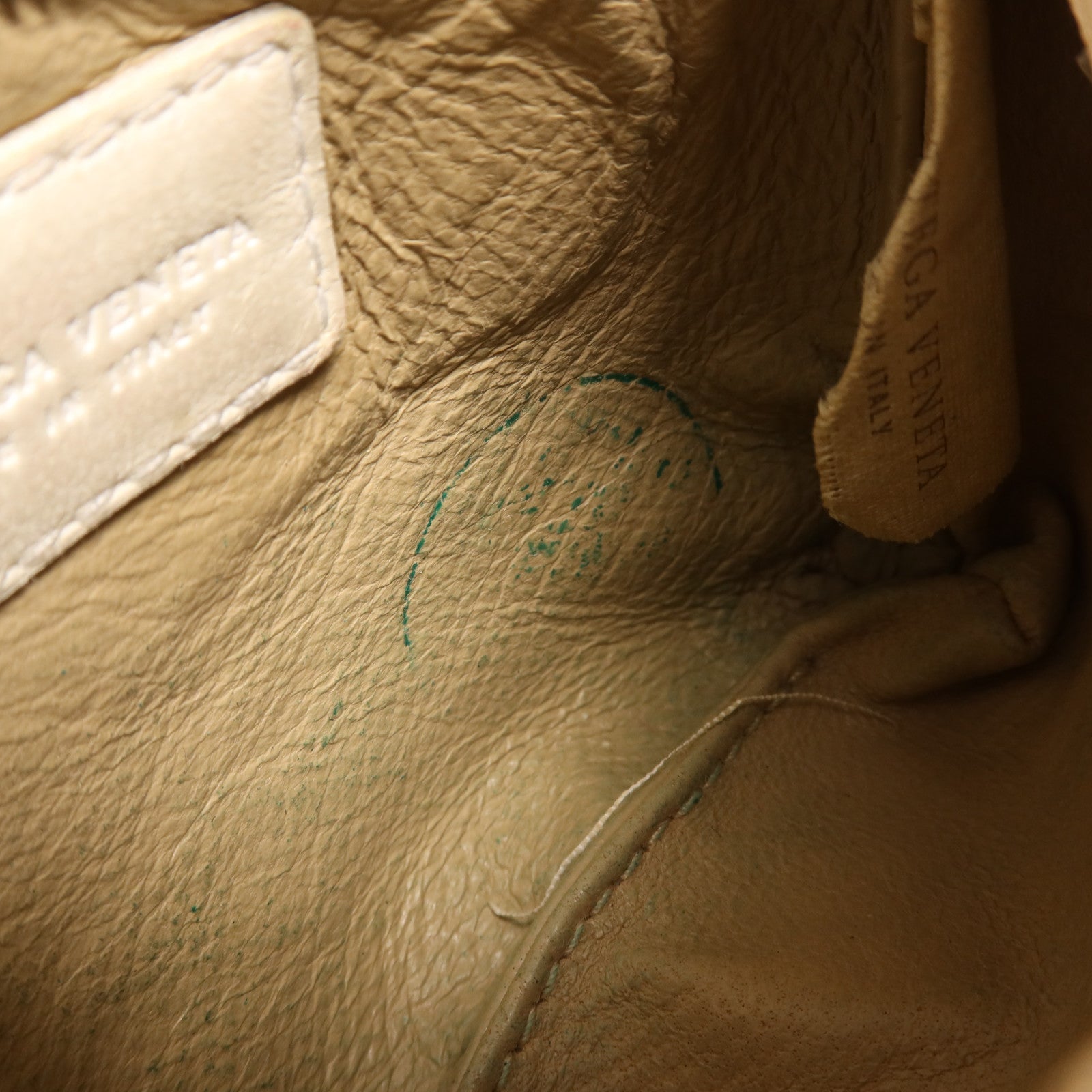 BOTTEGA VENETA 羊皮皮革Card Case金扣卡片套