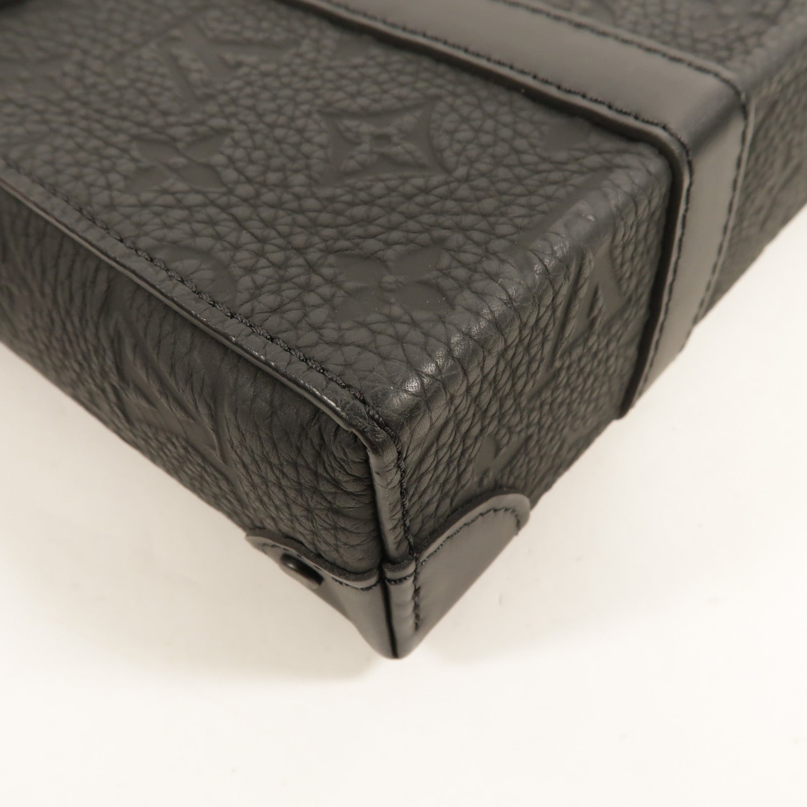 LOUIS VUITTON Monogram Taurillon Trunk Messenger Bag肩背袋